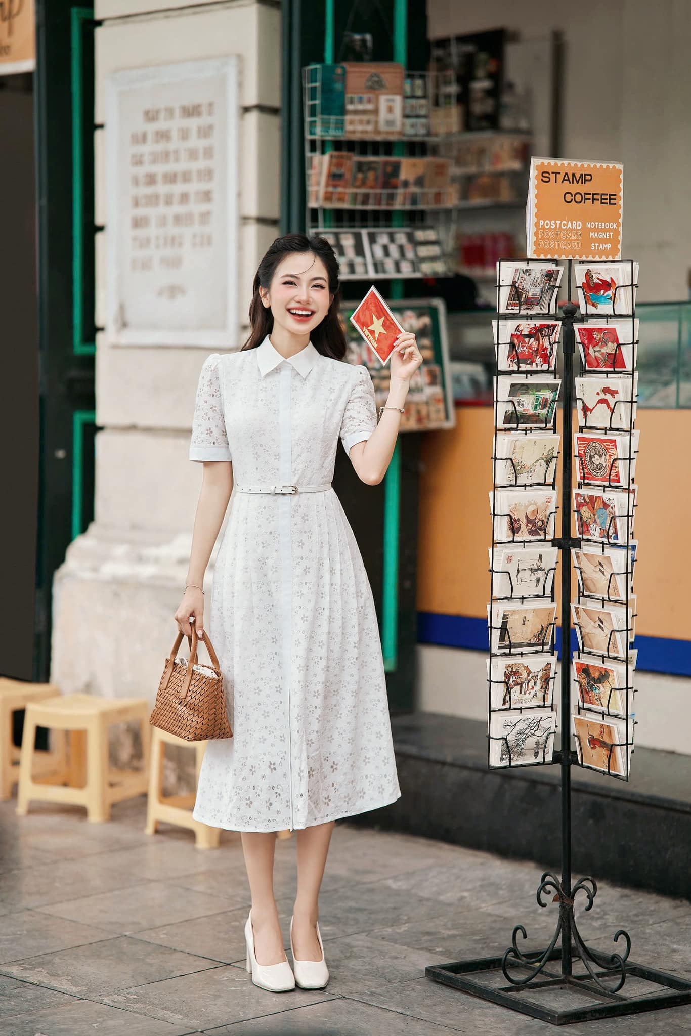 5 midi ruha, ami segít szépen öltözködni egész héten - 1. kép. 5 chiếc đầm midi giúp nàng mặc đẹp cả tuần- Ảnh 1.