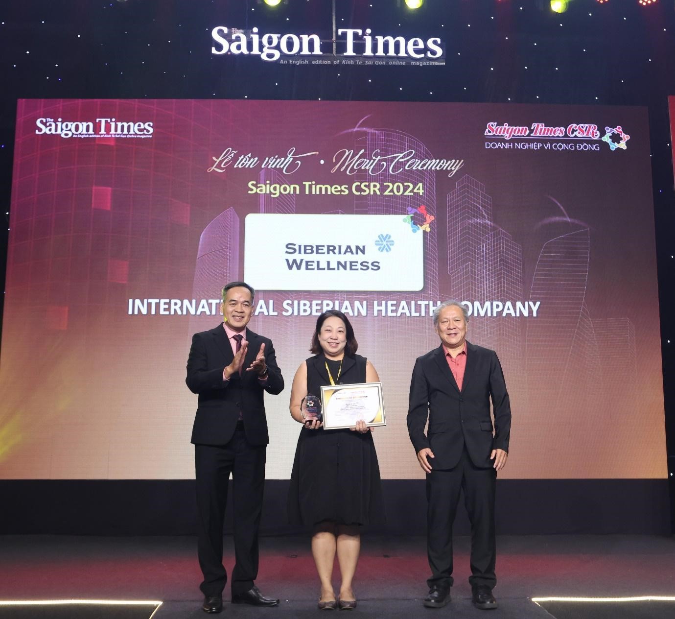 Siberian Wellness vinh dự nhận giải thưởng Saigon Times CSR 2024- Ảnh 1. Siberian Wellness lần thứ 3 liên tiếp được vinh danh là Doanh nghiệp vì cộng đồng Saigontimes CSR cho những hoạt động ý nghĩa và thiết thực