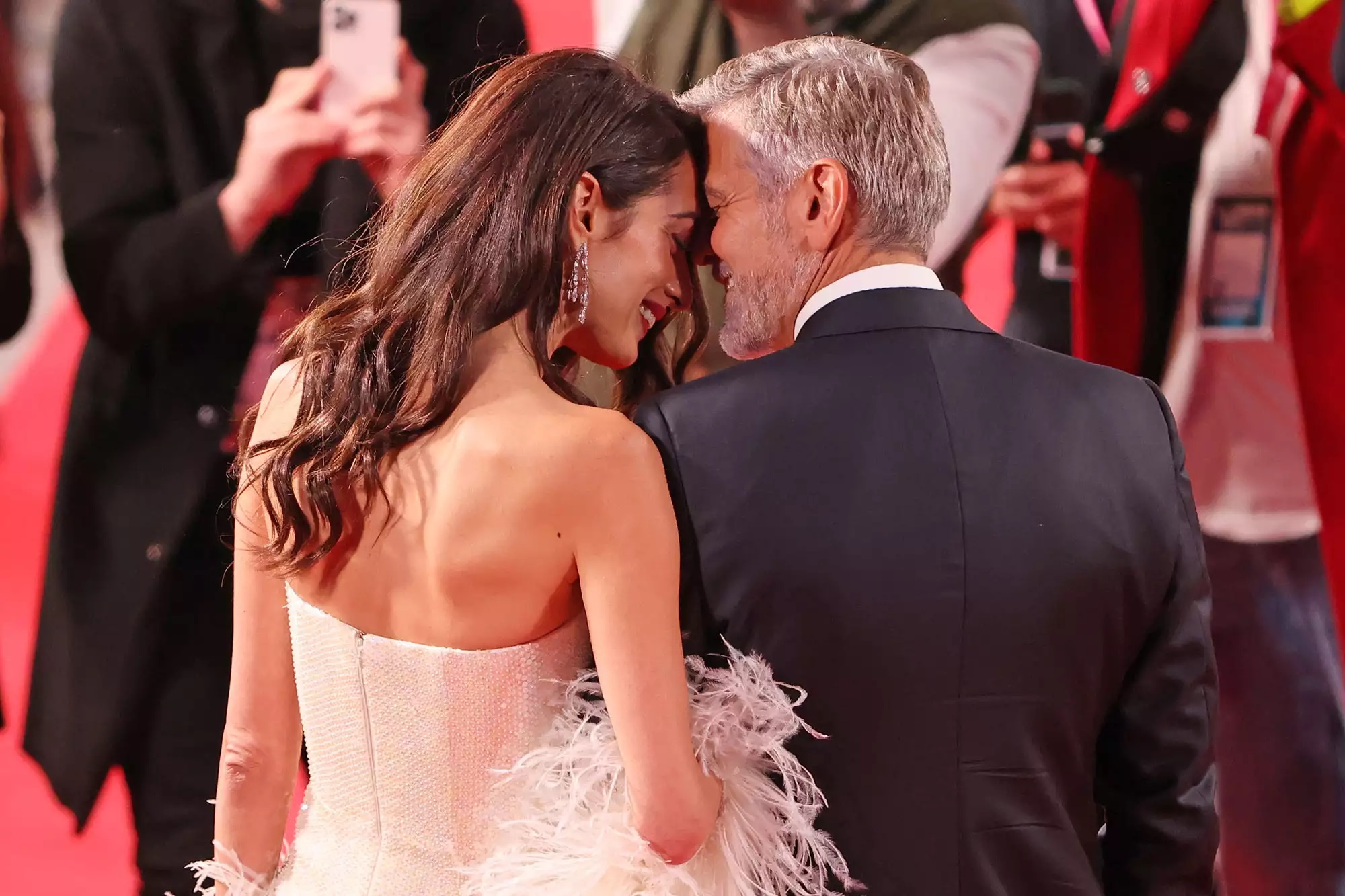 Hôn nhân viên mãn của George Clooney và vợ luật sư xinh đẹp- Ảnh 8.