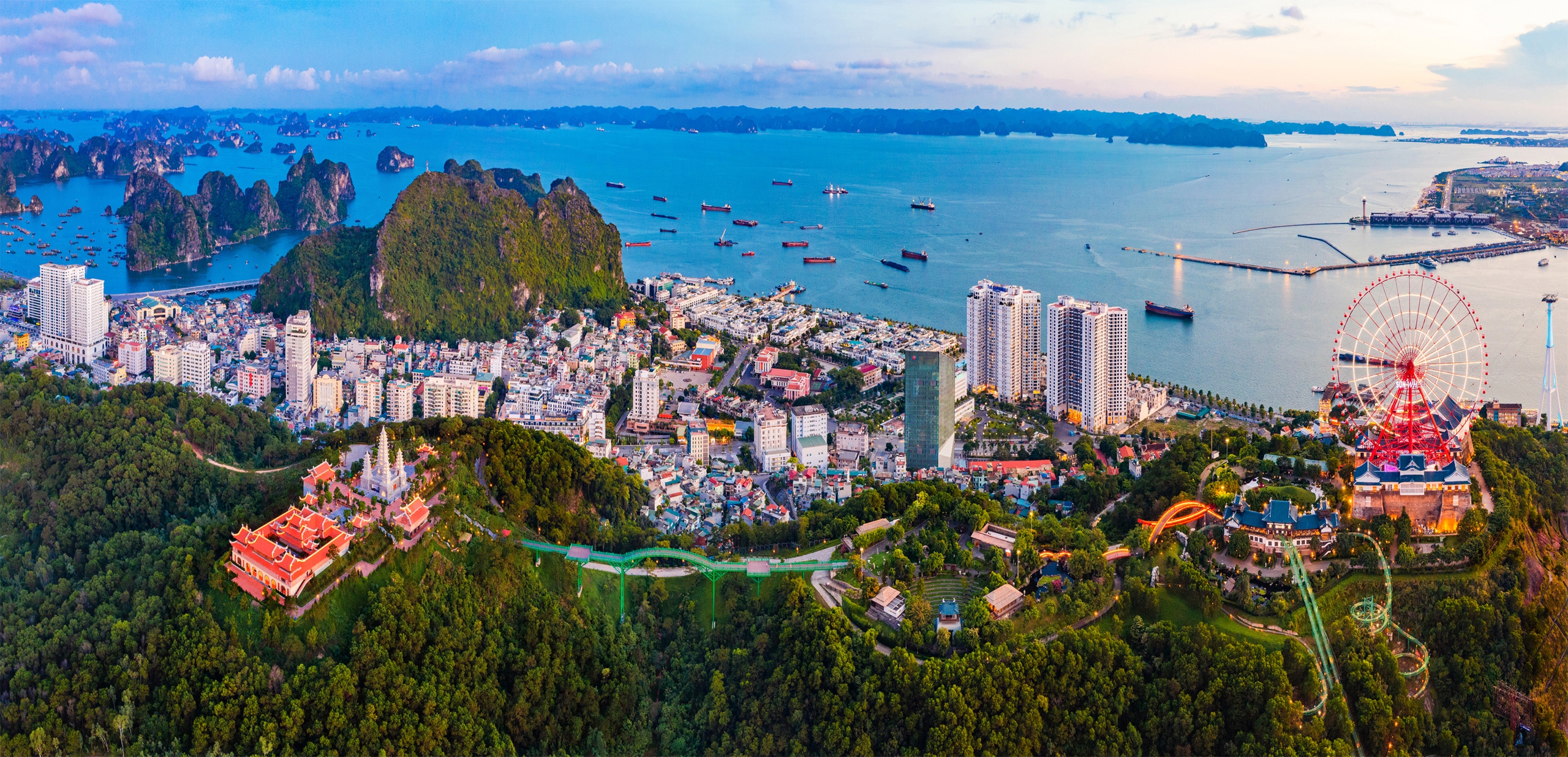 300 doanh nghiệp du lịch Quảng Ninh đồng loạt tung gói kích cầu- Ảnh 1. 300 doanh nghiệp du lịch Quảng Ninh đồng loạt tung gói kích cầu- Ảnh 1.