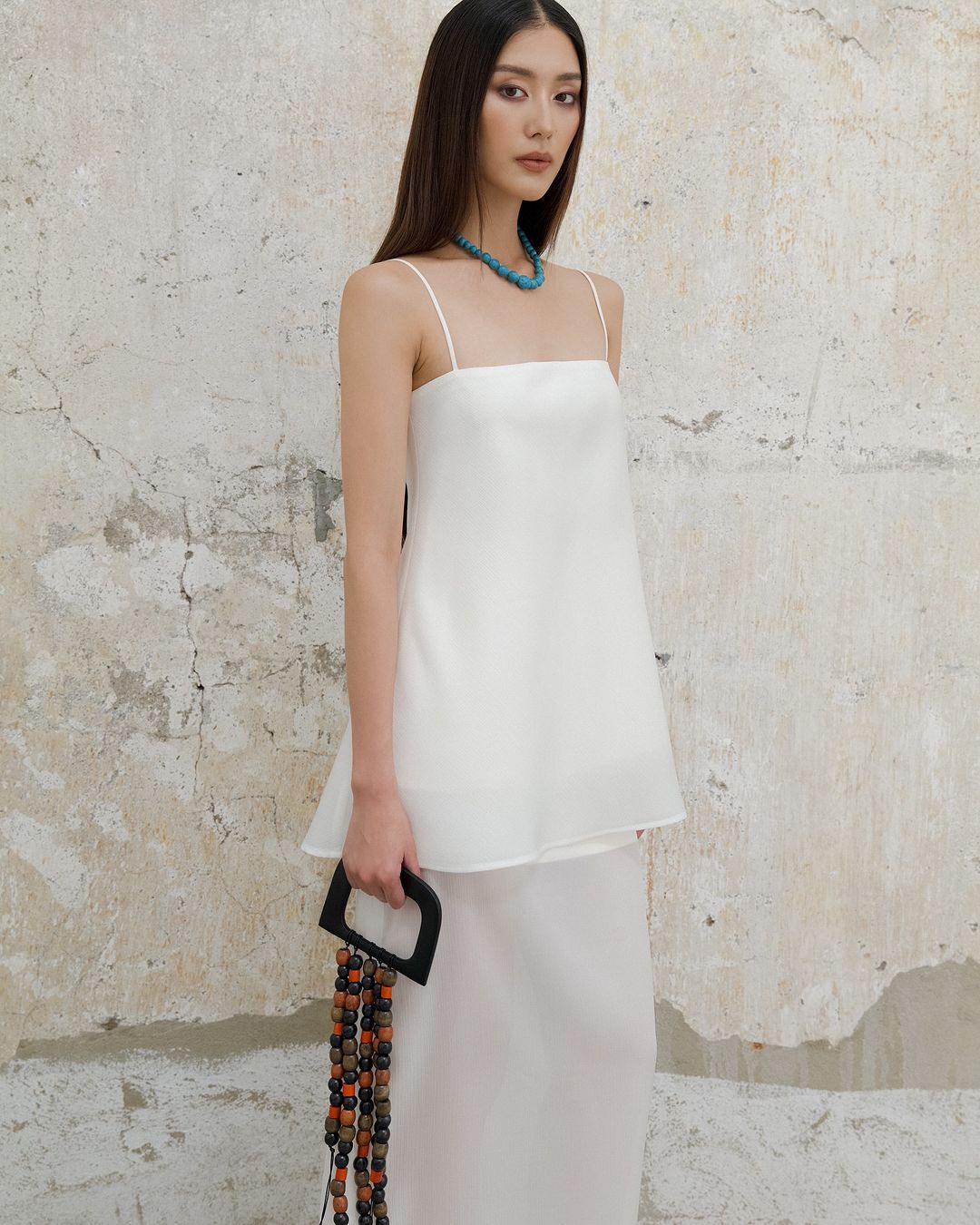 Rovné šaty jsou jednoduché, ale přesto krásné a působivé - Foto 10. Váy suông tuy đơn giản nhưng vẫn xinh đẹp, ấn tượng bậc nhất- Ảnh 10.