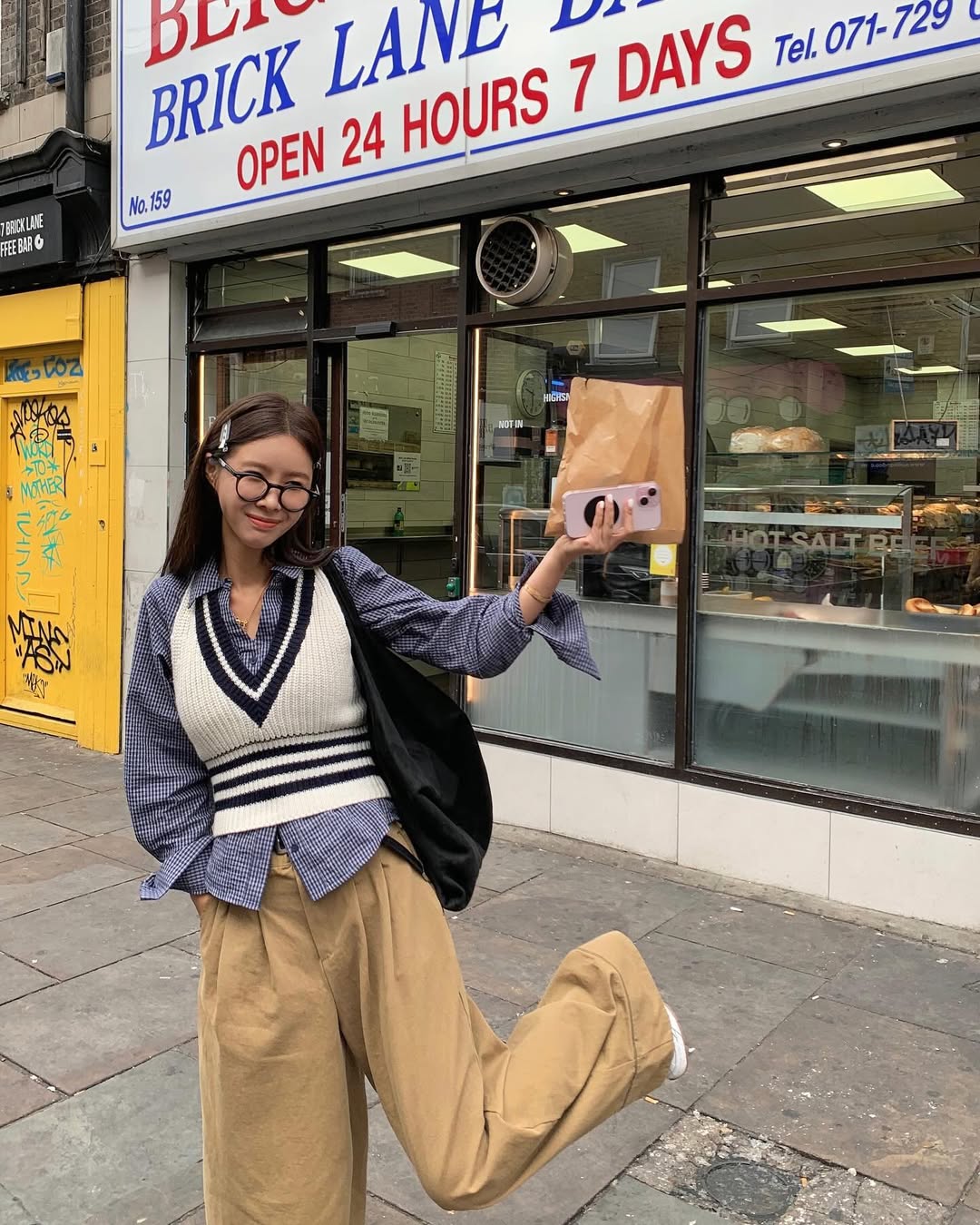 Perfektním společníkem na každý výlet jsou tepláky - Foto 5. Bạn đồng hành hoàn hảo cho mọi cuộc chơi gọi tên quần jogger- Ảnh 5.