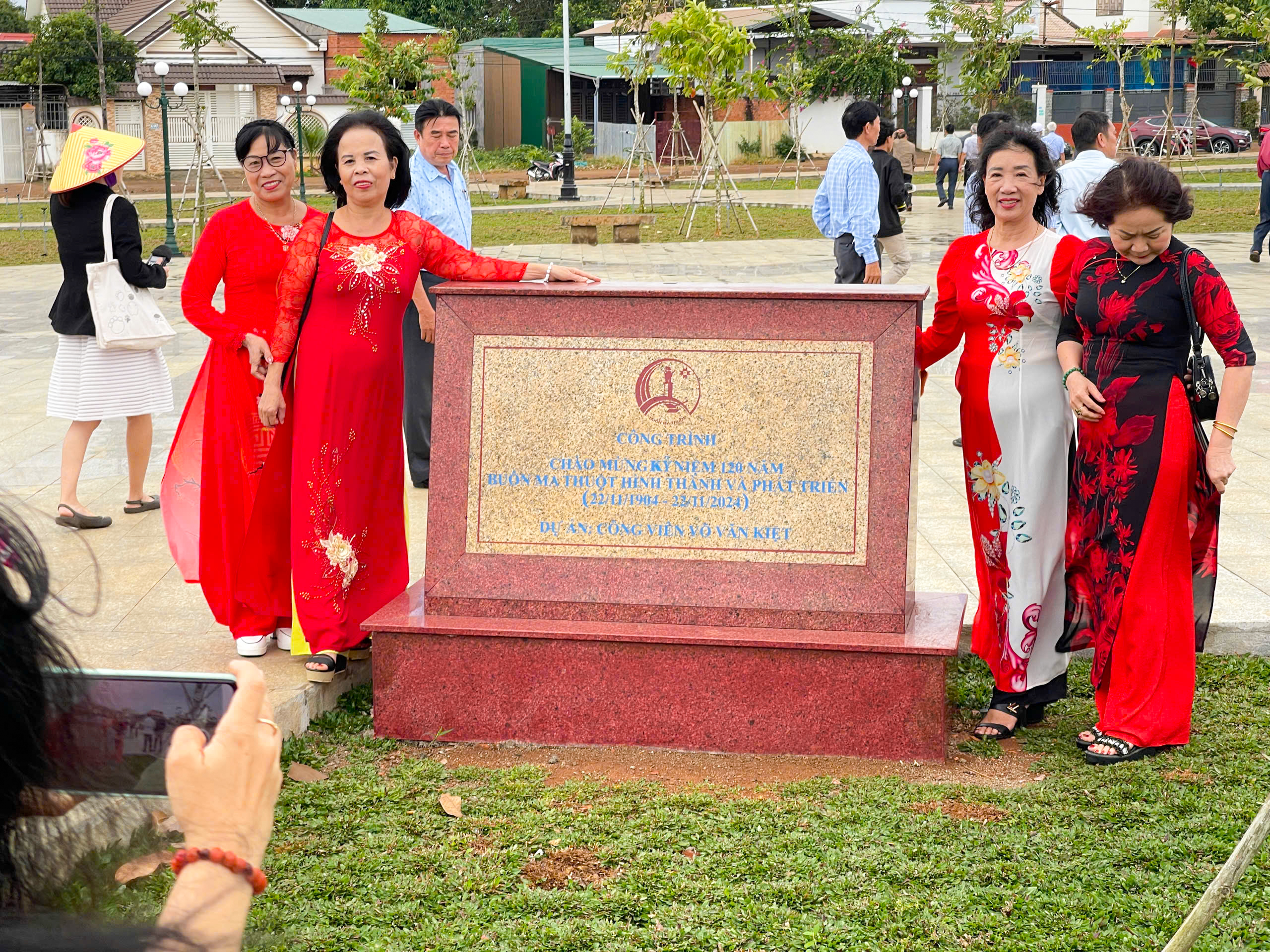 Buôn Ma Thuột có thêm không gian xanh từ công viên Võ Văn Kiệt- Ảnh 3.