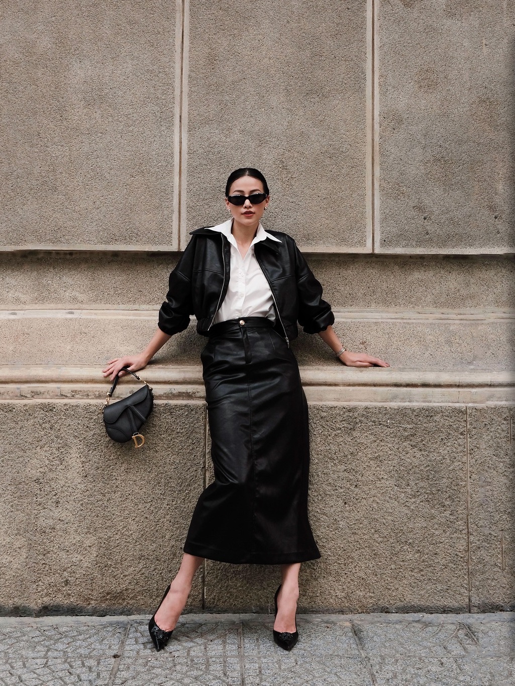 Turn simplicity into luxury with classic black and white color scheme - Photo 8. Hóa đơn giản thành sang trọng với gam màu đen trắng kinh điển- Ảnh 8.