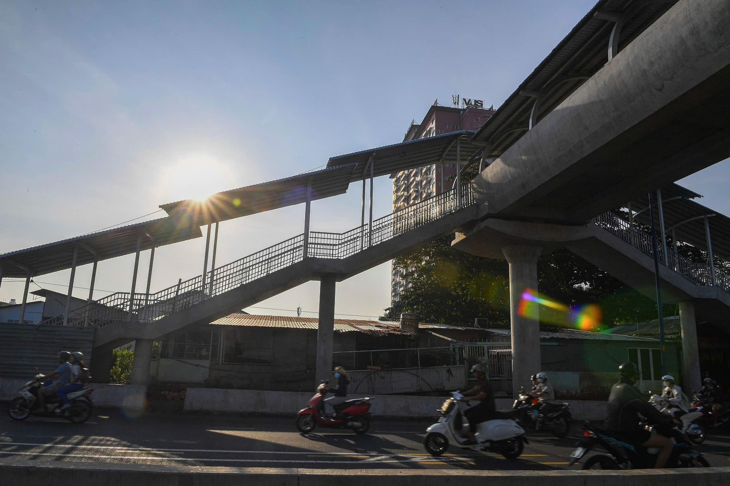 Ngắm các nhà ga metro Bến Thành - Suối Tiên có cầu vượt, giúp người dân dễ dàng đón tàu- Ảnh 8.