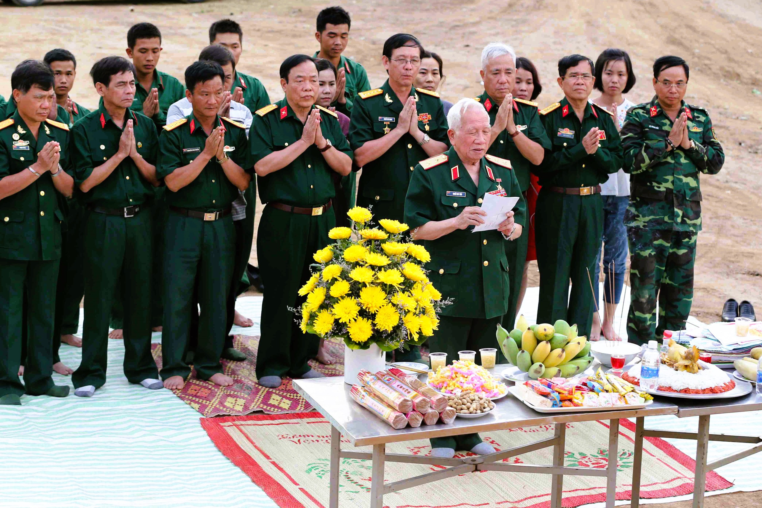 Vĩnh biệt trung tướng - anh hùng Khuất Duy Tiến- Ảnh 17.