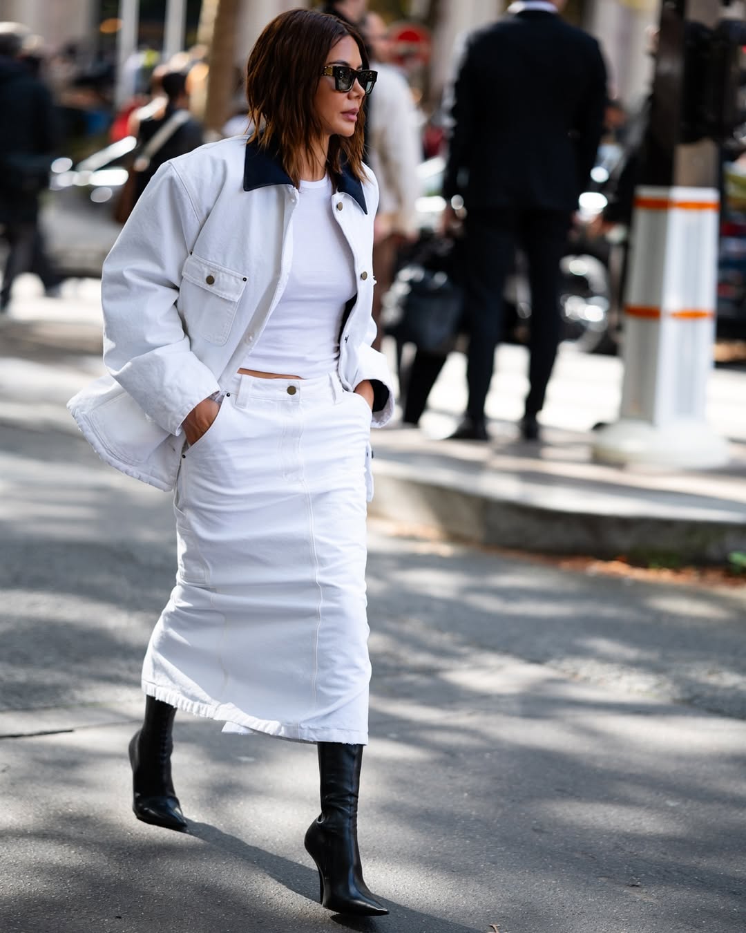 រចនាប័ទ្មឆើតឆាយដែលមិននឹកស្មានដល់ជាមួយនឹងសំពត់វែងនិងអាវធំ - រូបថត 5 ។ Tôn dáng không ngờ theo phong cách thanh lịch từ váy dài và áo khoác- Ảnh 5.