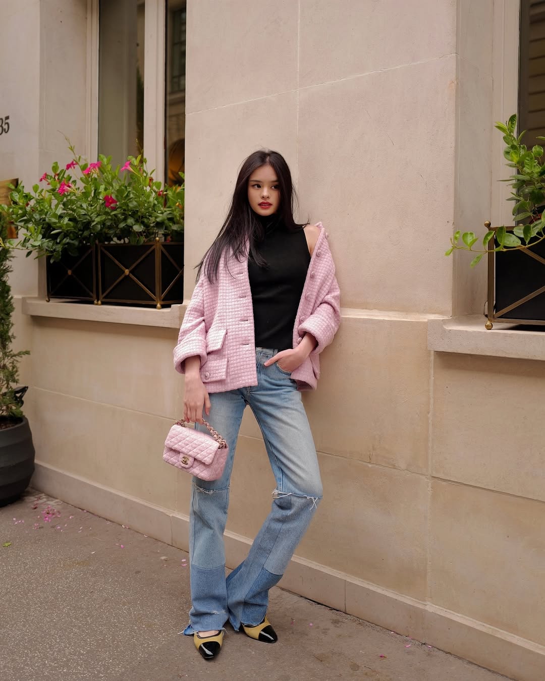 Pernyataan gaya dengan pakaian wol - Foto 5. Bản tuyên ngôn đầy phong cách với trang phục vải tweed- Ảnh 5.