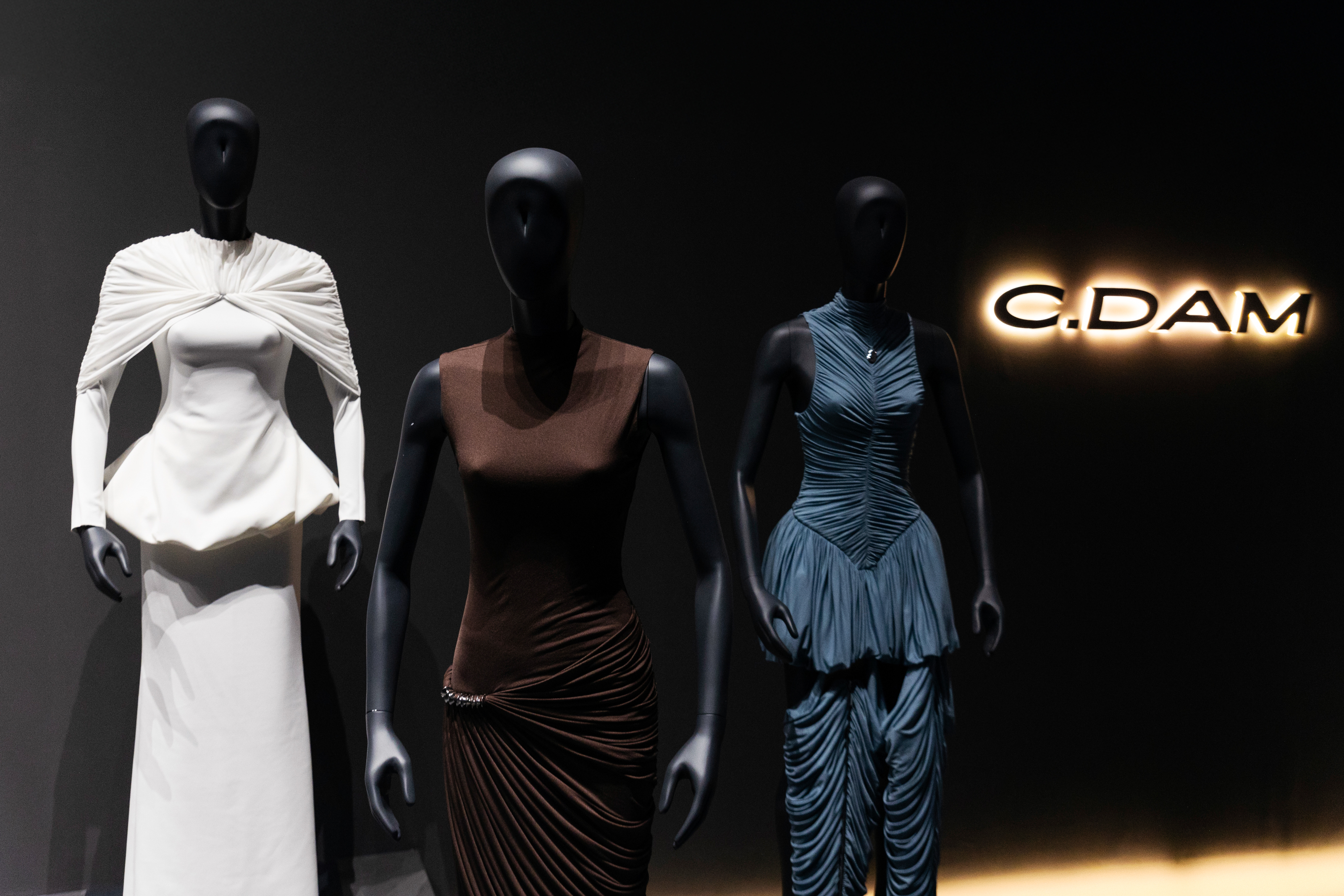 Cường Đàm ghi dấu ấn với triển lãm cá nhân đầu tiên- Ảnh 8. Cường Đàm ghi dấu ấn với triển lãm cá nhân đầu tiên- Ảnh 8.