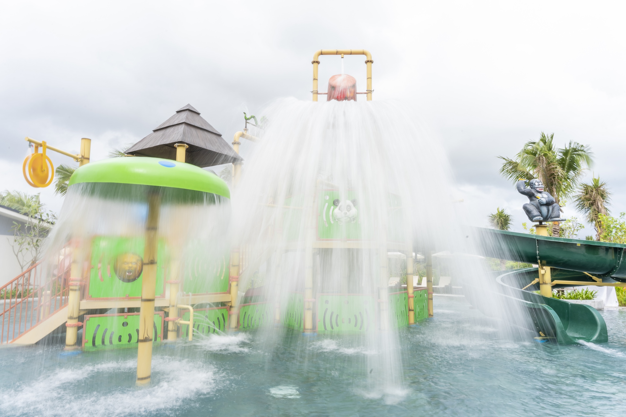 Ανακαλύψτε το θέρετρο της ανώτερης τάξης κατά την εορταστική περίοδο - Φωτογραφία 7. Khám phá chốn nghỉ dưỡng của giới thượng lưu mùa lễ hội- Ảnh 7.