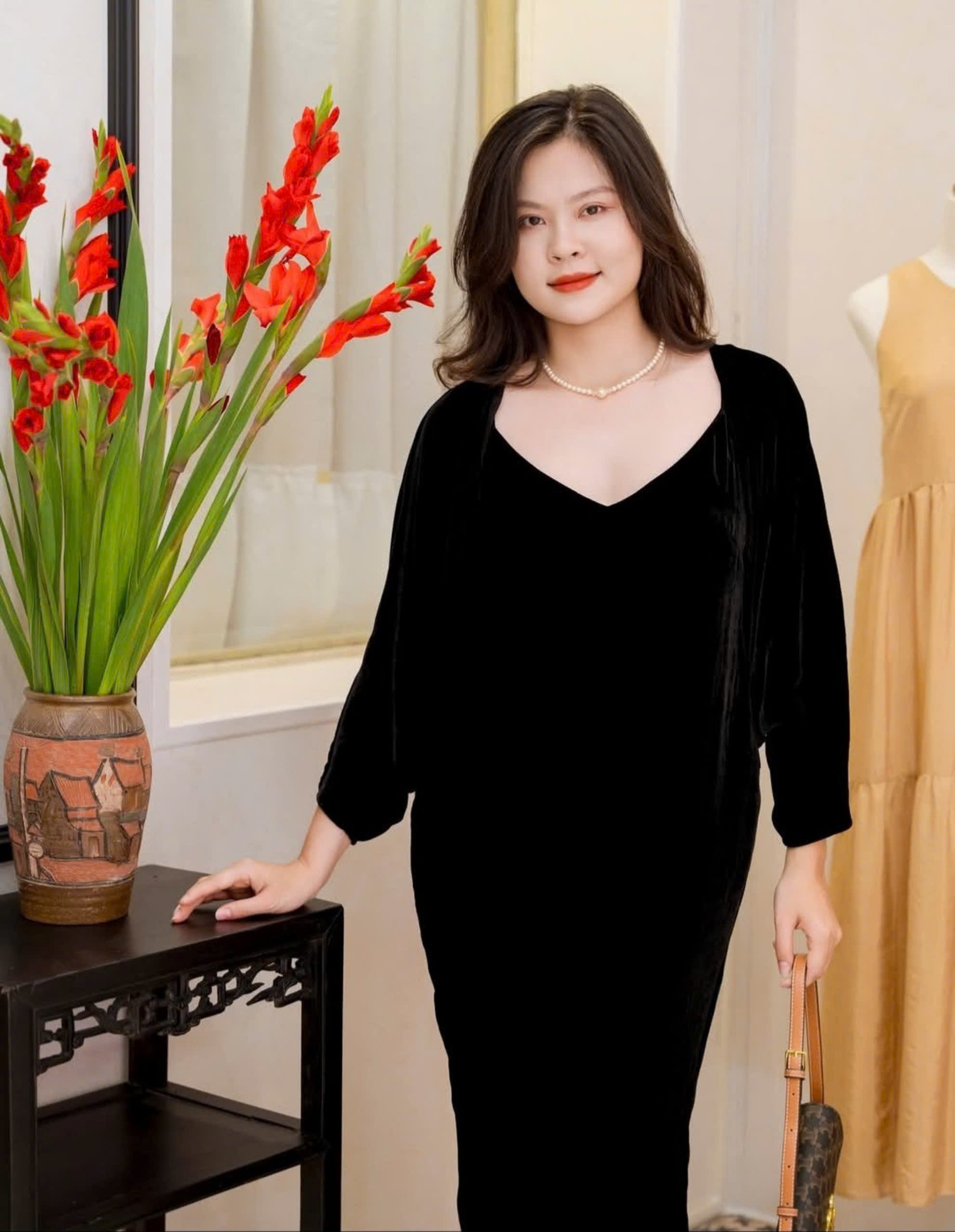 Segredo para combinar o look de escritório com o look de festa de fim de ano - Foto 10. Bí quyết phối đồ công sở thành trang phục dự tiệc cuối năm- Ảnh 10.