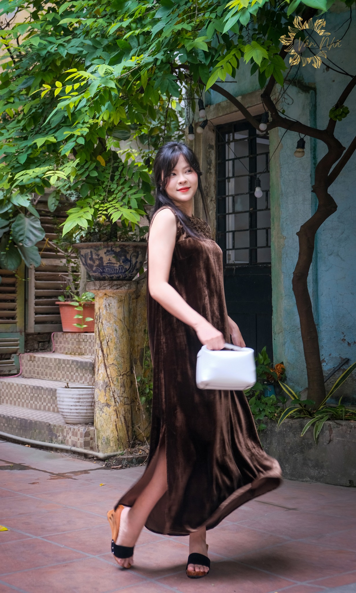 Segredo para combinar o look de escritório com o look de festa de fim de ano - Foto 5. Bí quyết phối đồ công sở thành trang phục dự tiệc cuối năm- Ảnh 5.