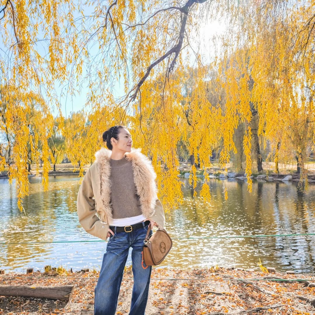 Kavajen, jackan som Blazer, chiếc áo khoác đang 'chiếm sóng' mùa đông, đẹp nhất khi mặc cùng quần jeans xanh- Ảnh 6.