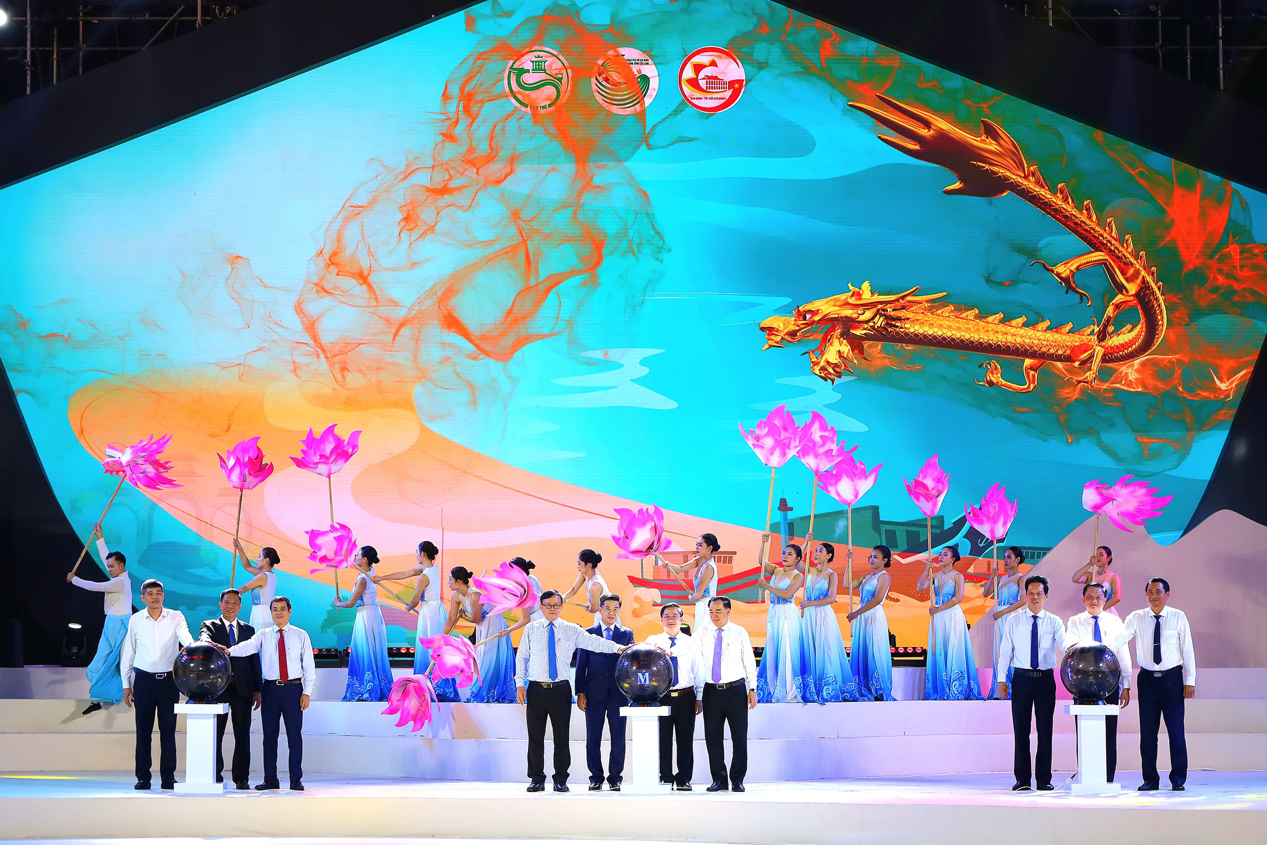 TP.HCM liên kết ĐBSCL quảng bá du lịch, xúc tiến thương mại- Ảnh 1. TP.HCM liên kết ĐBSCL quảng bá du lịch, xúc tiến thương mại- Ảnh 1.