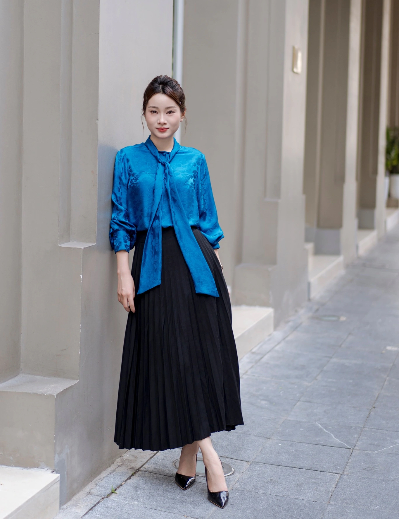 Segredo para combinar o look de escritório com o look de festa de fim de ano - Foto 4. Bí quyết phối đồ công sở thành trang phục dự tiệc cuối năm- Ảnh 4.