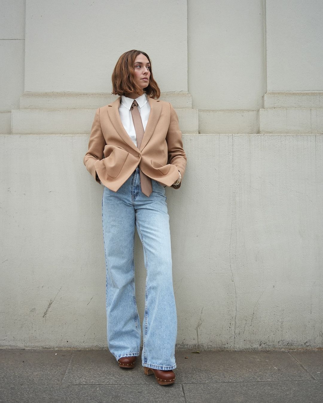 Kavajen, jackan som Blazer, chiếc áo khoác đang 'chiếm sóng' mùa đông, đẹp nhất khi mặc cùng quần jeans xanh- Ảnh 4.