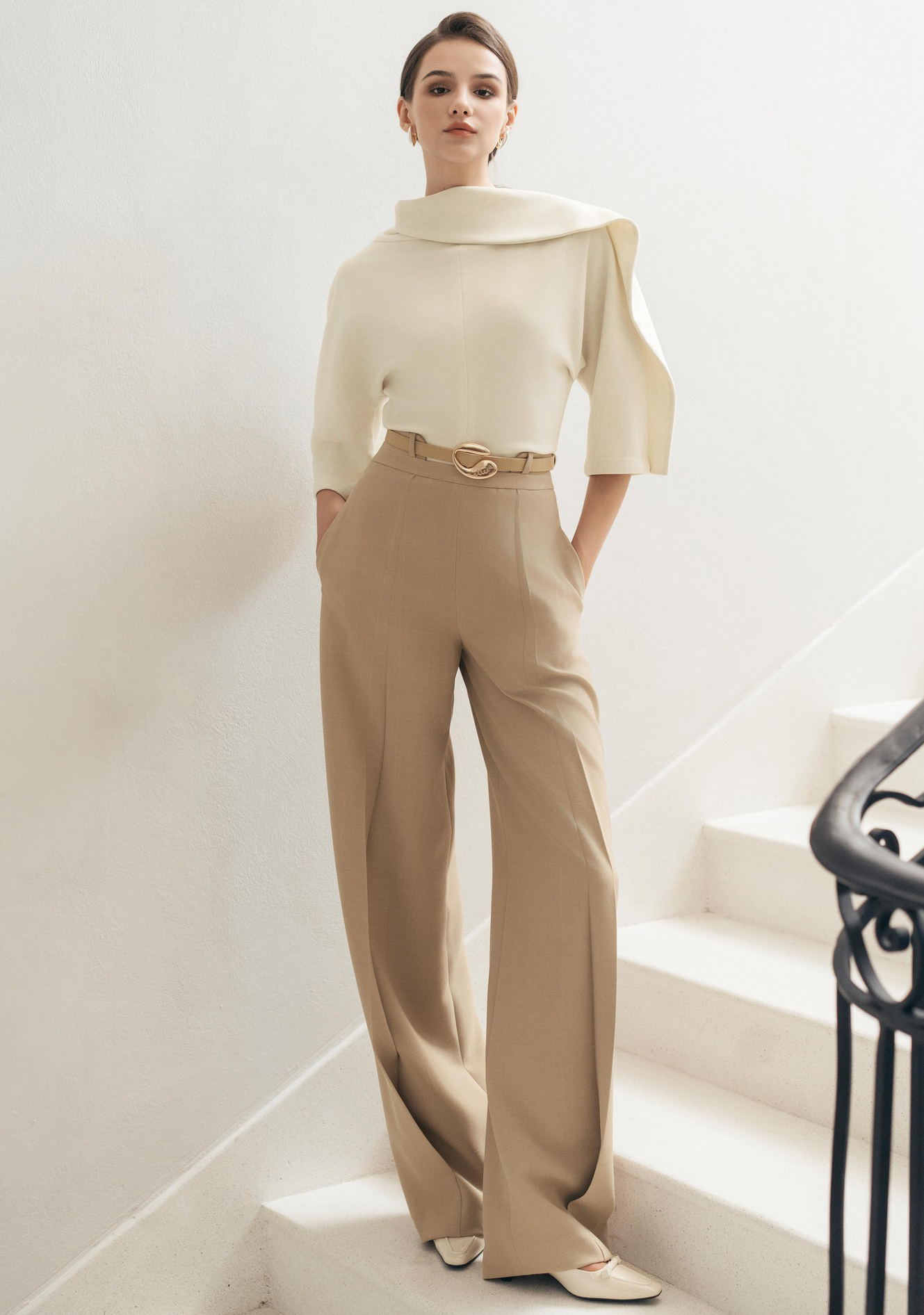 Minimalistisk stil og tiltrekningen av sofistikert, eksklusiv skjønnhet - Bilde 8. Phong cách tối giản và sức hút từ vẻ đẹp tinh tế, thượng lưu- Ảnh 8.