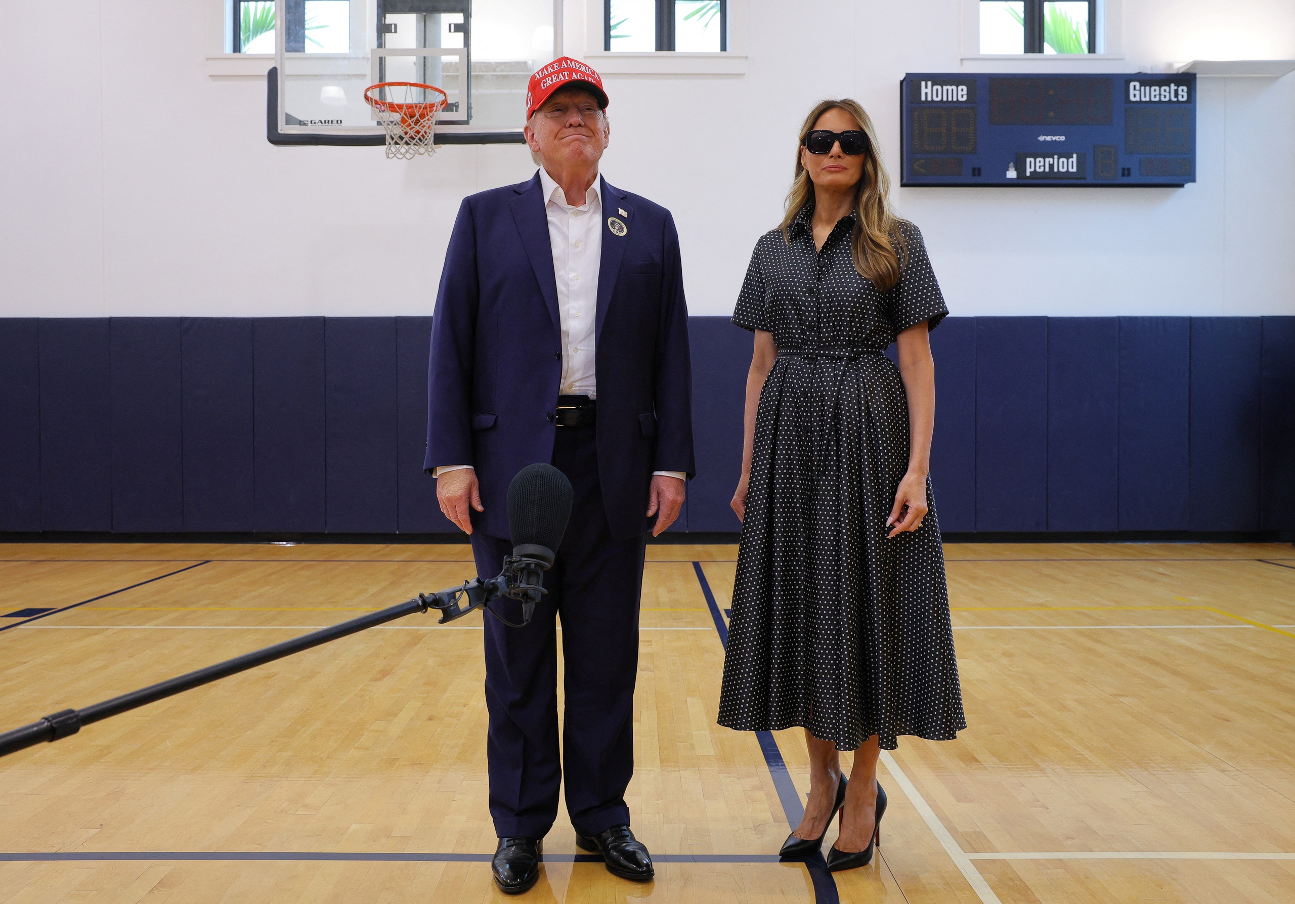 Trực tiếp kết quả dự phóng: Ông Trump thắng ở 2 bang, bà Harris thắng 1- Ảnh 1. Trực tiếp kết quả dự phóng: Ông Trump thắng ở 2 bang, bà Harris thắng 1- Ảnh 1.