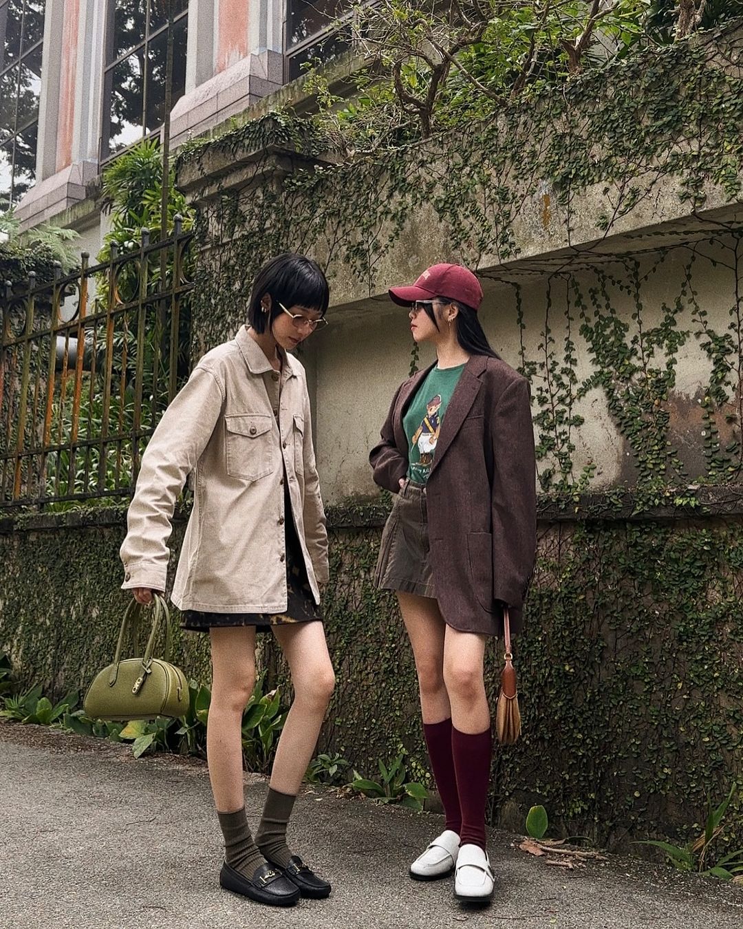 រក្សាភាពកក់ក្តៅ ប៉ុន្តែនៅតែឆើតឆាយជាមួយនឹងអាវធំ - រូបថត ៤. Giữ ấm nhưng vẫn thanh lịch với áo khoác blazer- Ảnh 4.