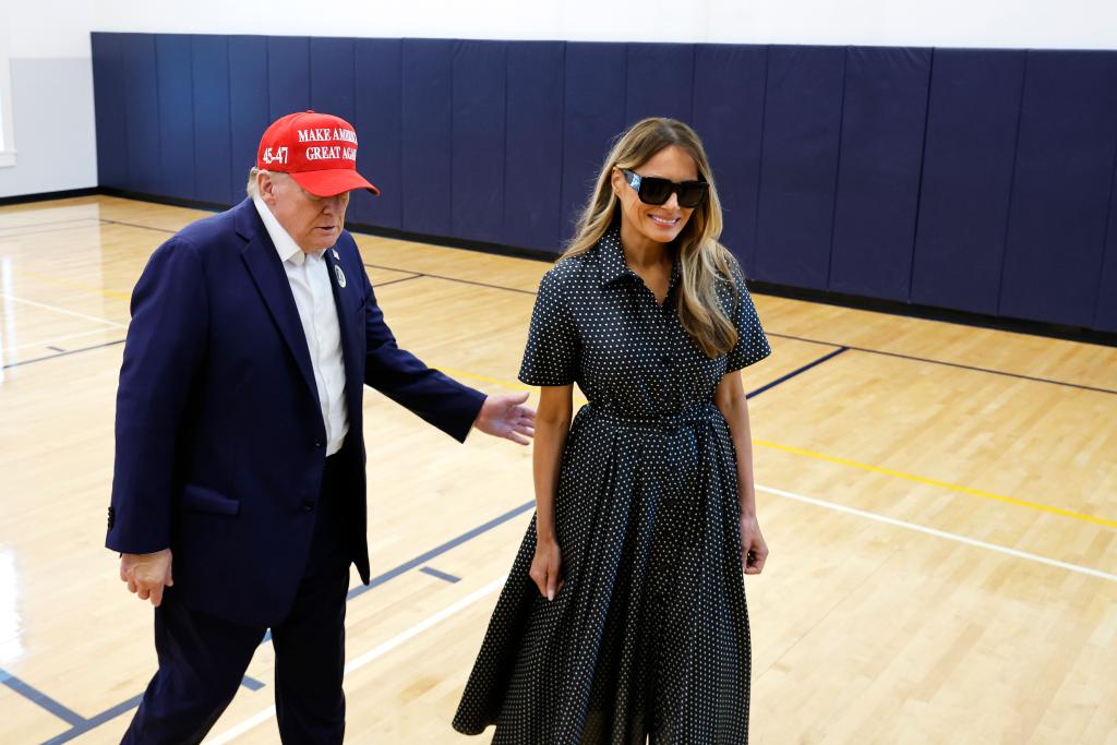 Sự thay đổi trong phong cách thời trang của Melania Trump- Ảnh 1. Sự thay đổi trong phong cách thời trang của Melania Trump- Ảnh 1.