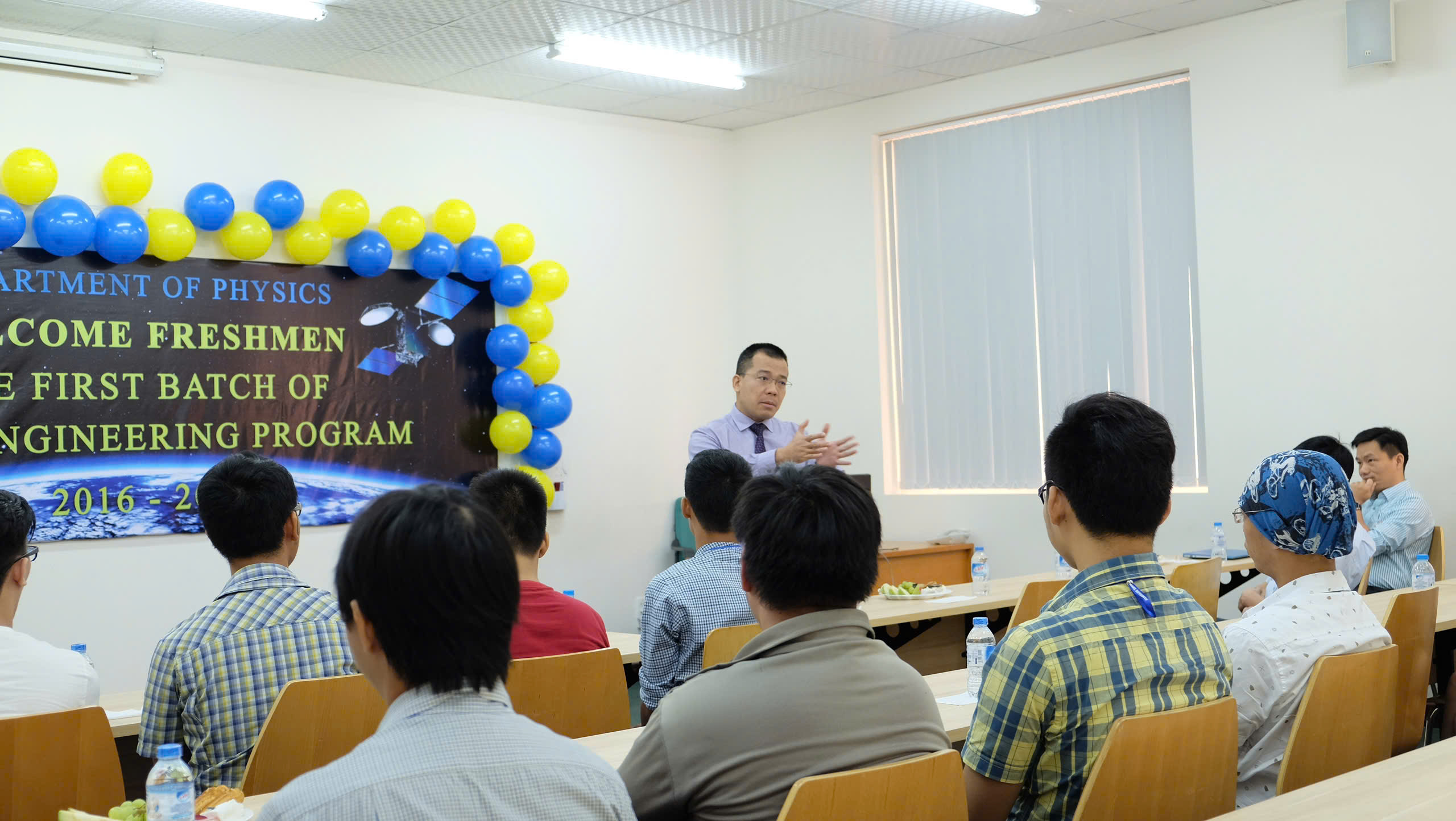 Kebimbangan tentang kekurangan sumber manusia STEM - Foto 2. Lo thiếu hụt nhân lực ngành STEM- Ảnh 2.