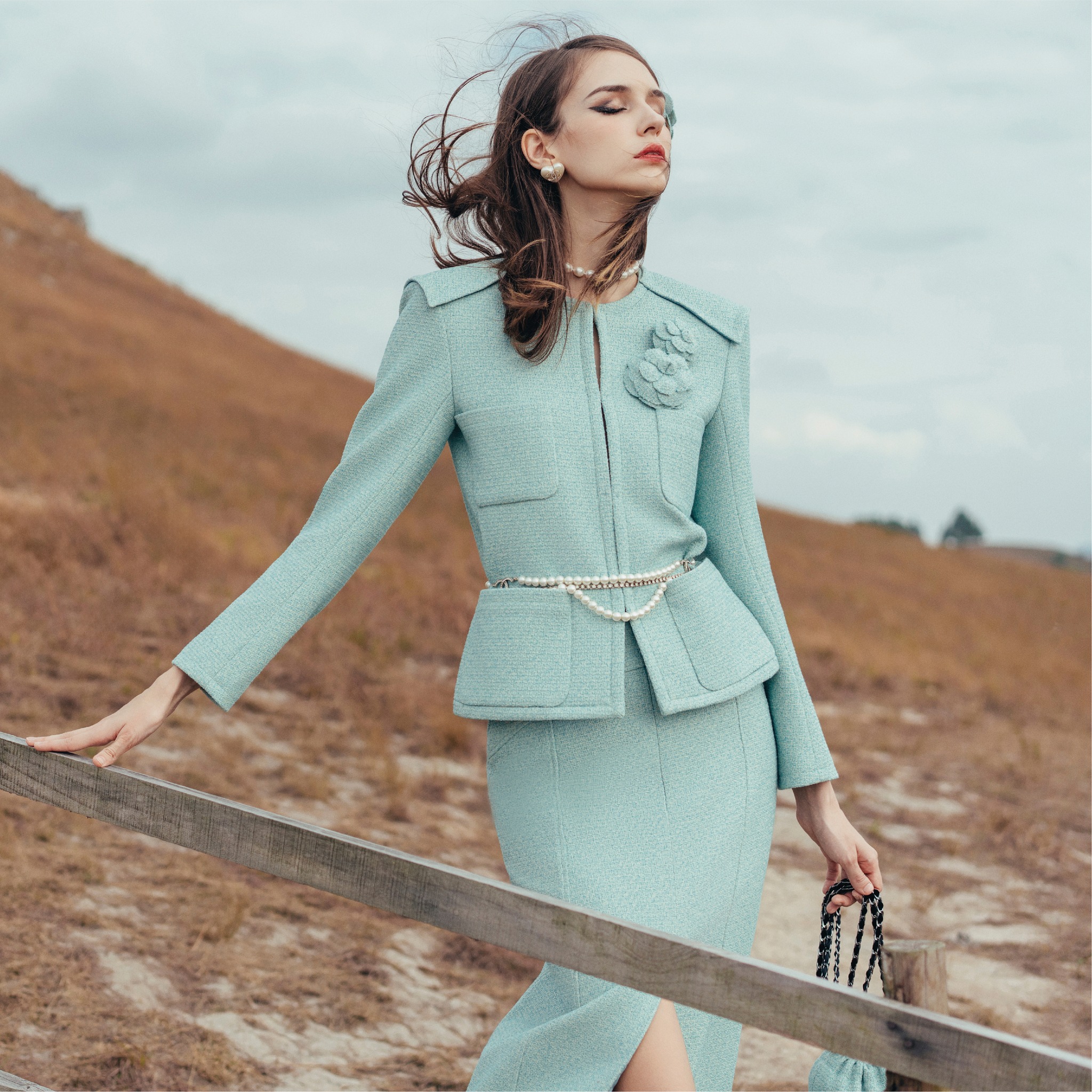 Sladěný outfit, vrchol zimního stylu - Foto 1. Set đồ đồng bộ, điểm nhấn cho phong cách mùa đông- Ảnh 1.