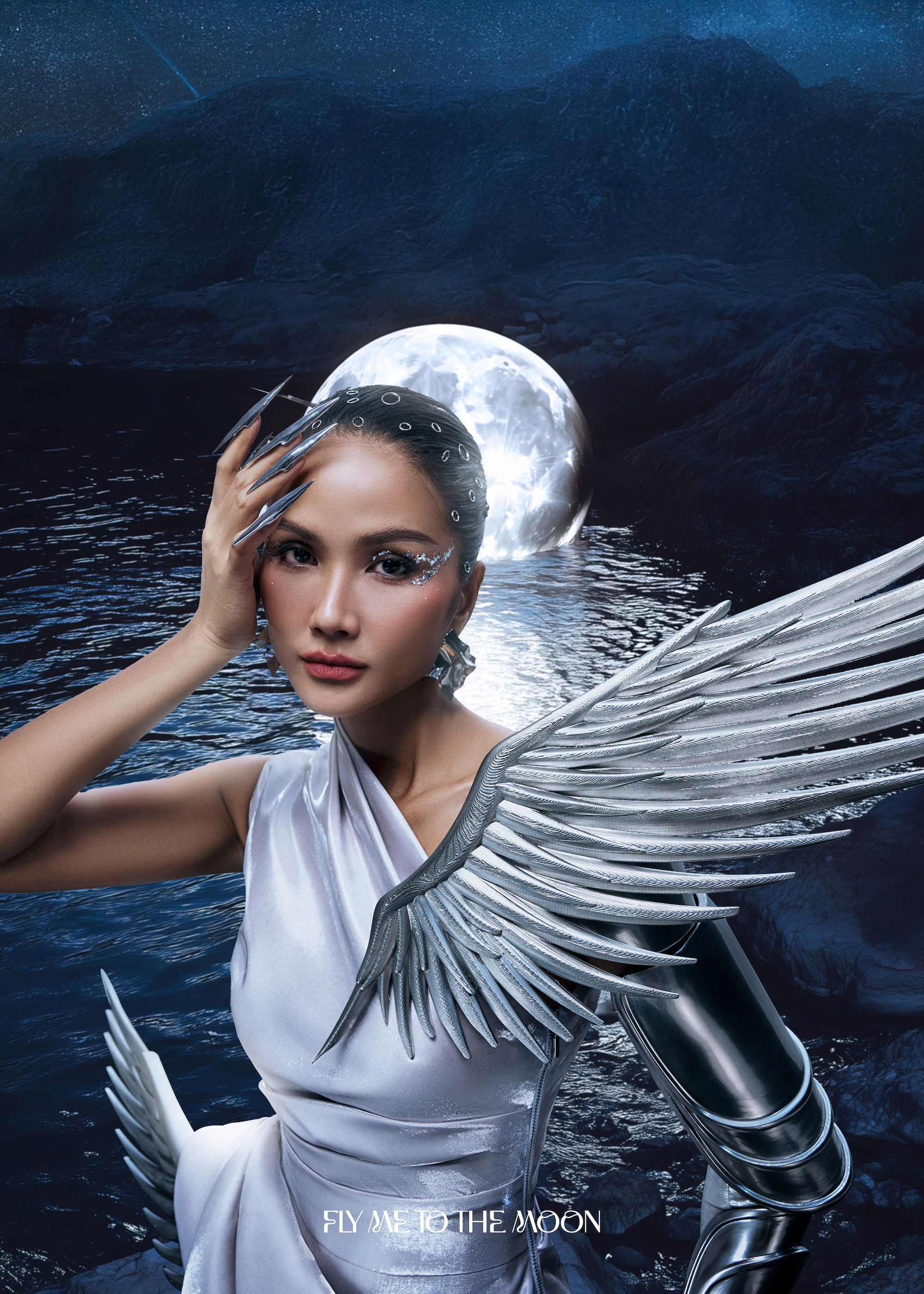 H'Hen Nie berubah menjadi prajurit wanita Ha Thanh Viet yang menawan dan menarik - Foto 1. H'Hen Niê hóa nữ chiến binh quyến rũ, thu hút của Hà Thanh Việt- Ảnh 1.