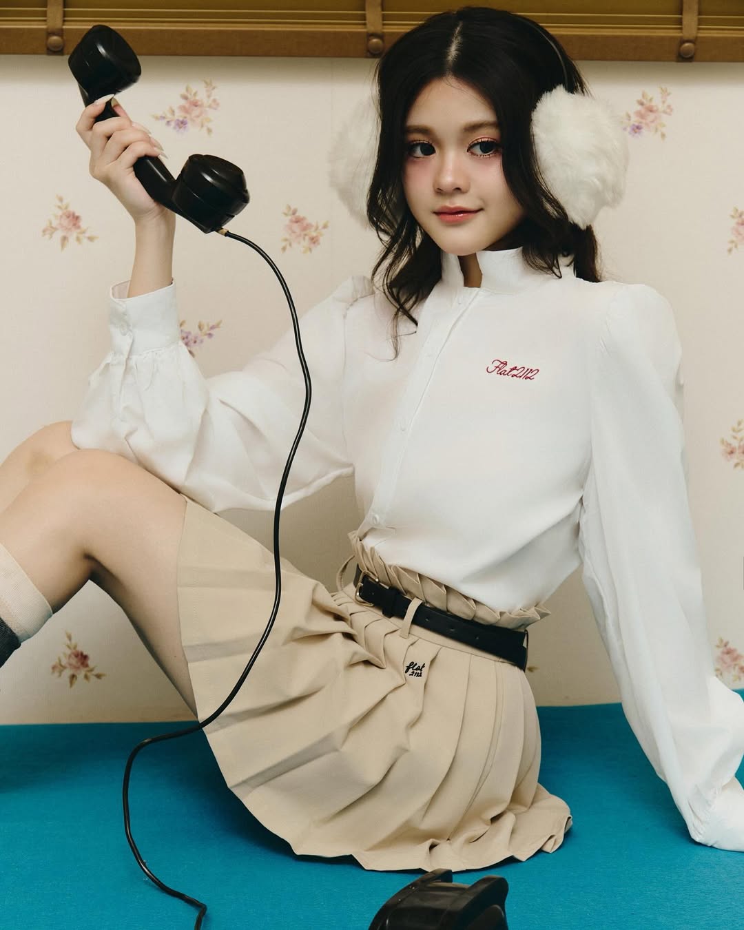 ធ្វើឱ្យតុរប្យួរខោអាវរបស់អ្នកស្រស់ស្រាយជាមួយនឹងពណ៌ដែលអាចត្រូវបានផ្សំជាមួយពណ៌ស - រូបថត 2 ។ Làm mới tủ đồ với những sắc màu có thể kết hợp với màu trắng- Ảnh 2.