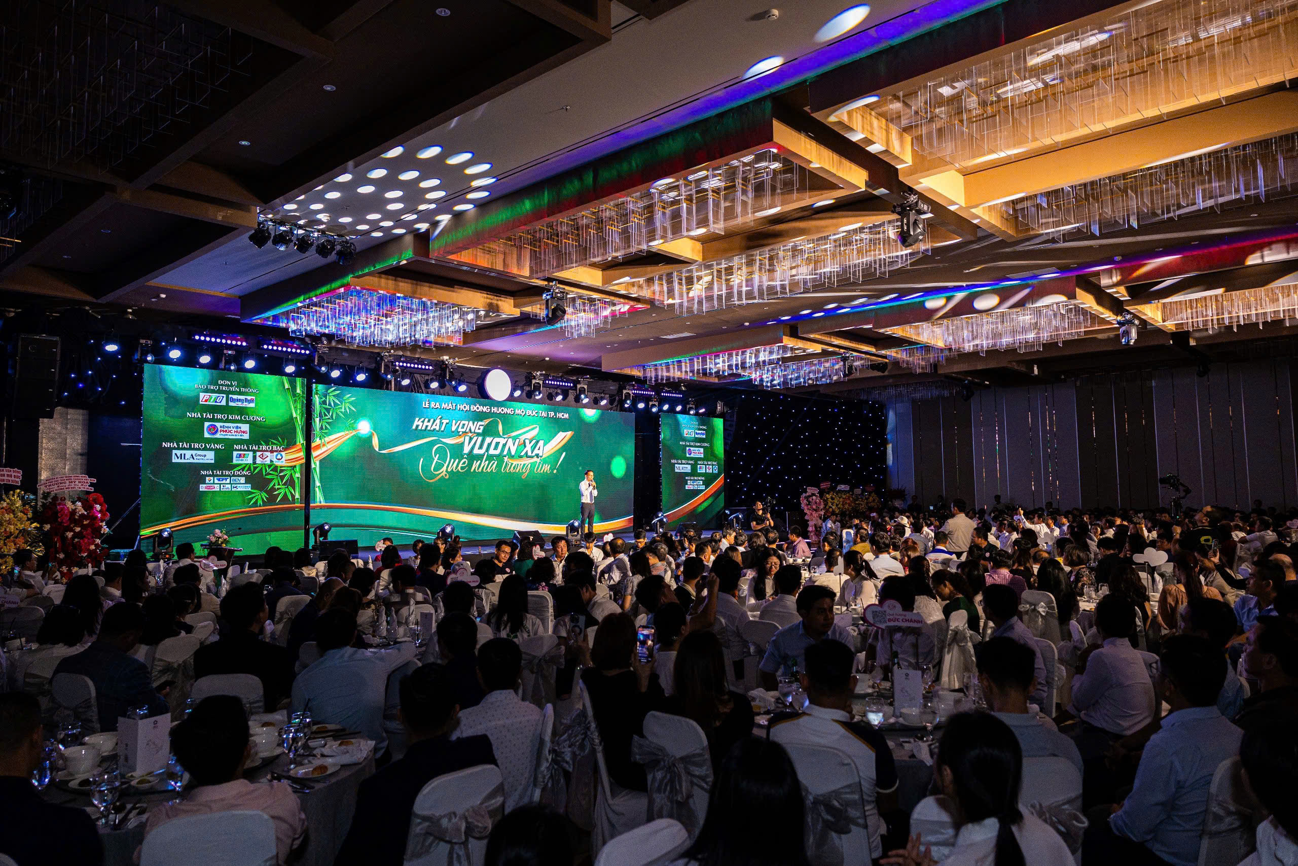 Xúc động ở 'mái nhà chung' của những người con quê hương cố Thủ tướng Phạm Văn Đồng tại TP.HCM- Ảnh 6. Xúc động ở 'mái nhà chung' của những người con quê hương cố Thủ tướng Phạm Văn Đồng tại TP.HCM- Ảnh 6.