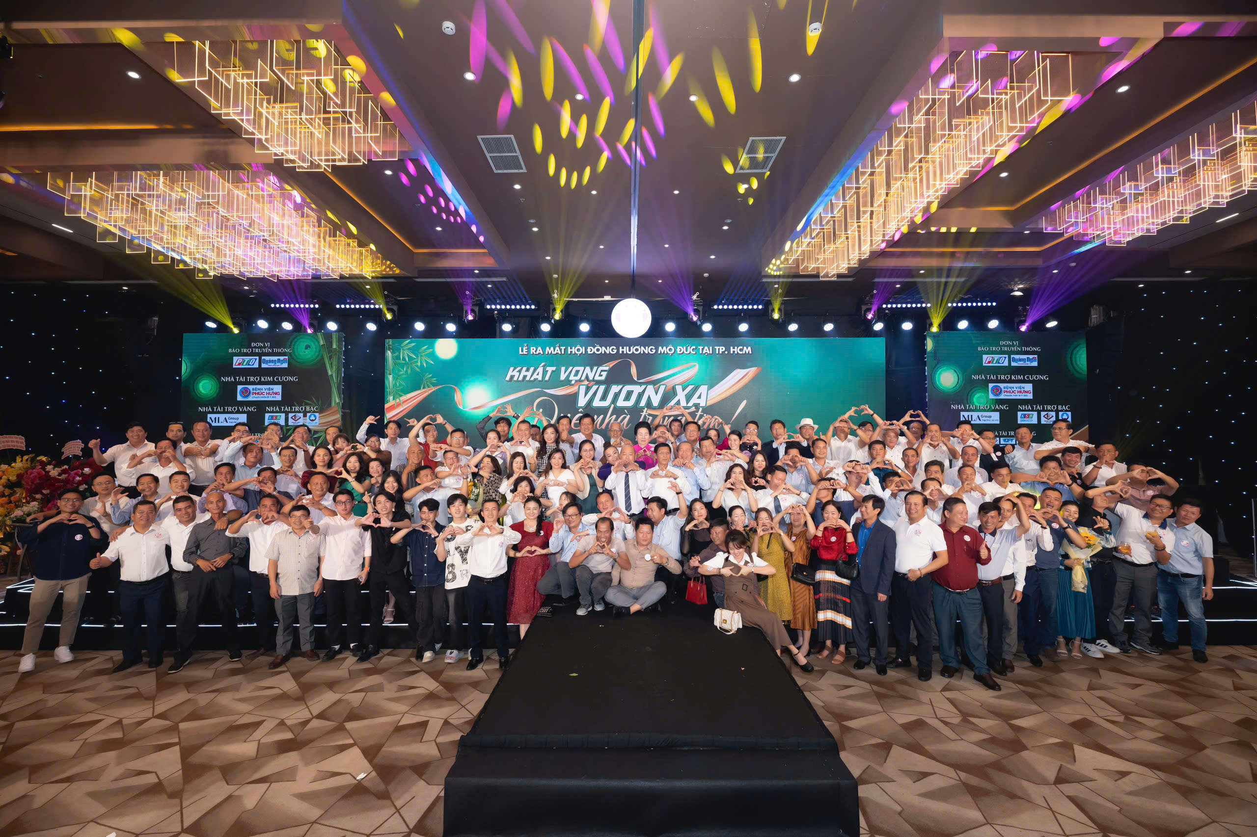 Xúc động ở 'mái nhà chung' của những người con quê hương cố Thủ tướng Phạm Văn Đồng tại TP.HCM- Ảnh 1. Xúc động ở 'mái nhà chung' của những người con quê hương cố Thủ tướng Phạm Văn Đồng tại TP.HCM- Ảnh 1.