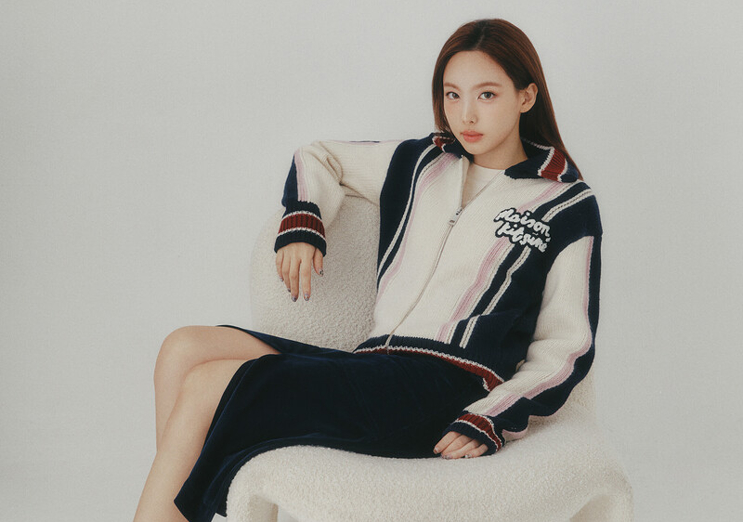 Phong cách thời trang thu đông của Nayeon (TWICE)- Ảnh 9.