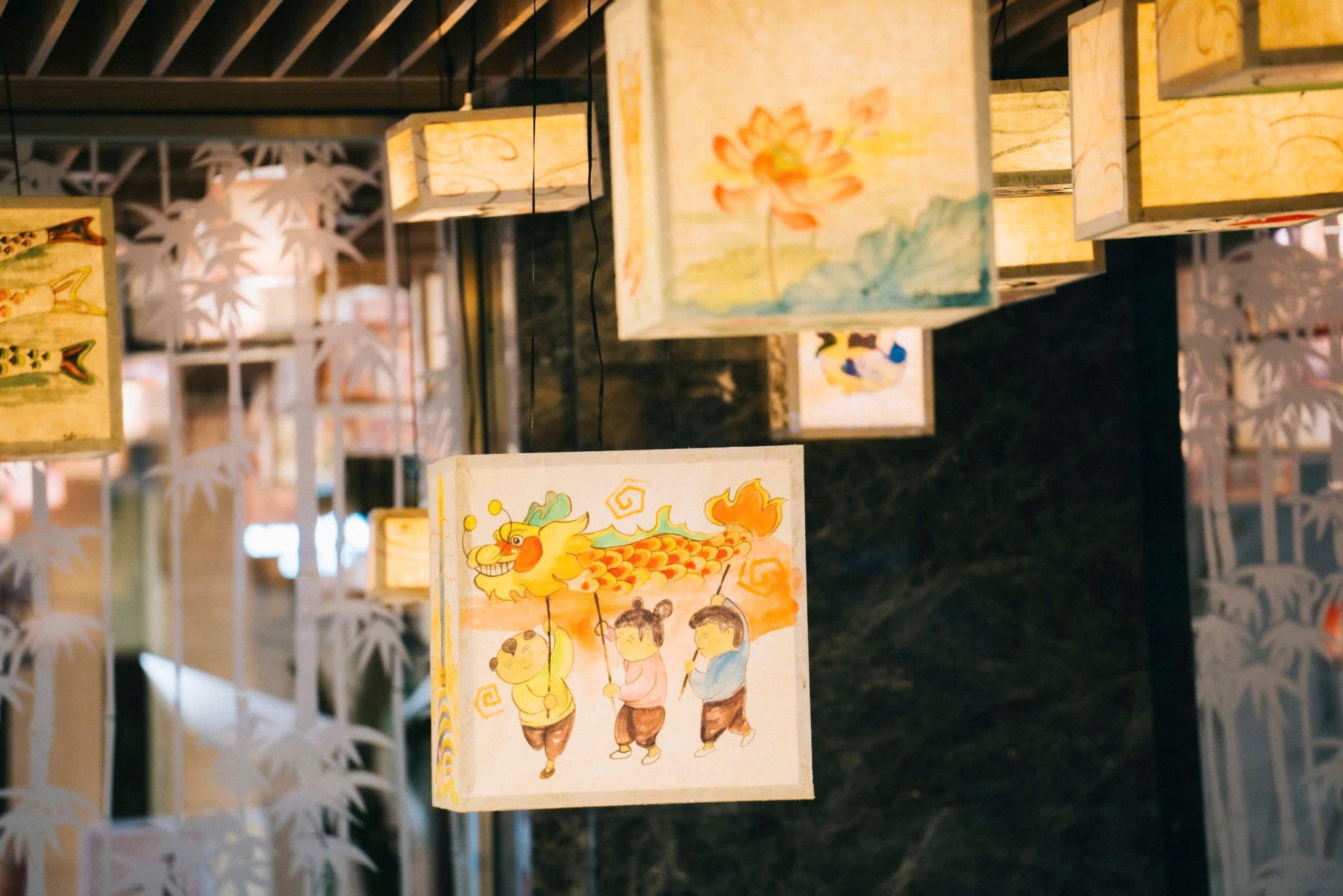 Các đèn đăng được vẽ lại từ bộ tranh 