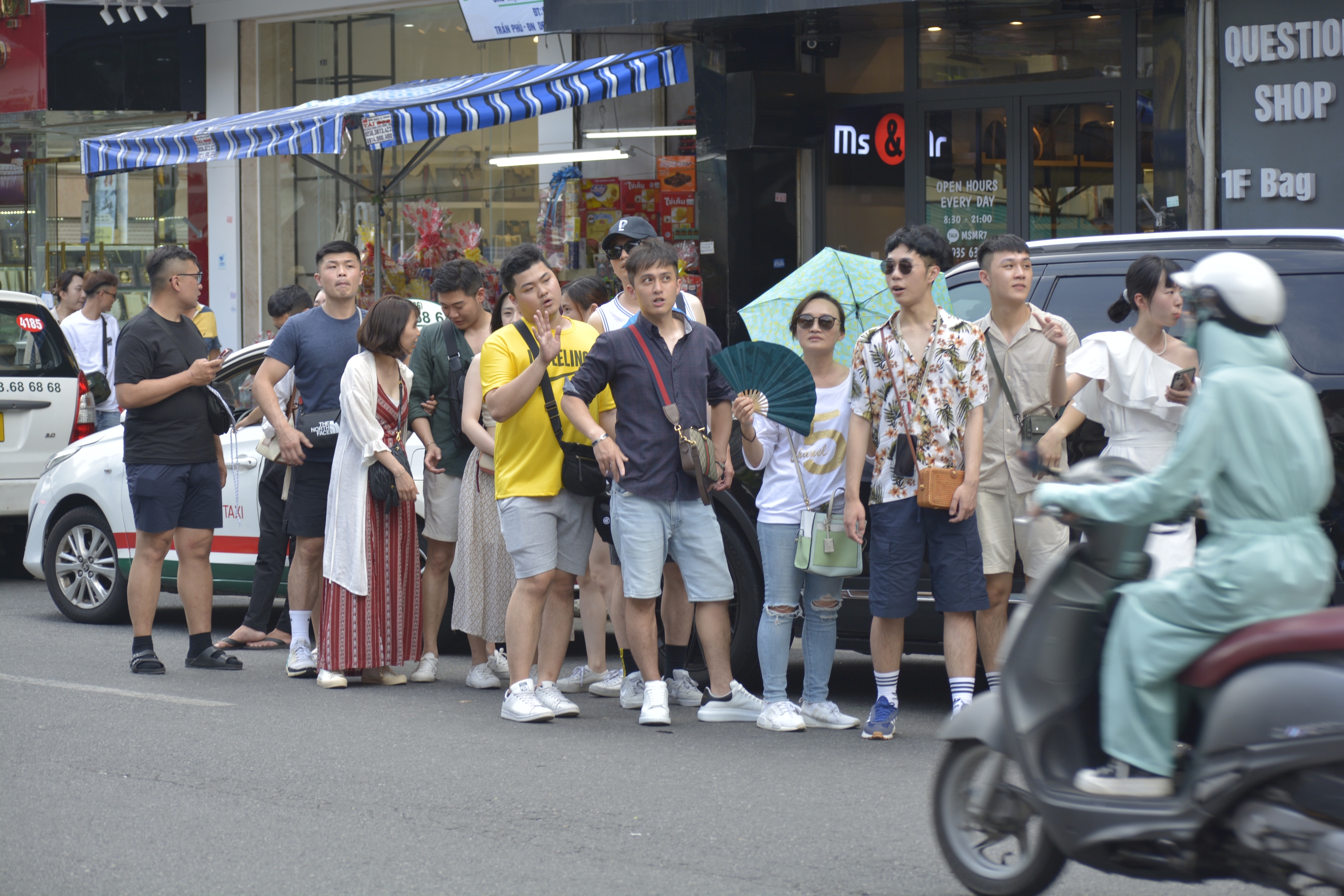 Hiến kế 'kéo giãn' du khách ra khỏi trung tâm TP.Đà Nẵng- Ảnh 3.