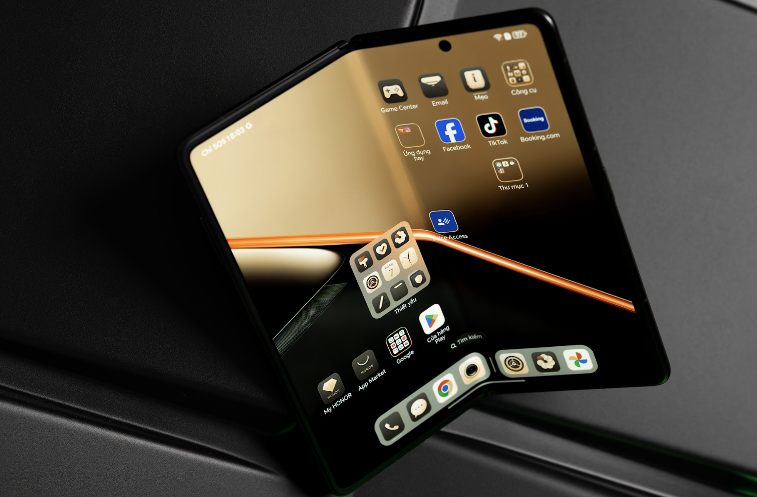 Honor Magic V3 - smartphone gập mỏng nhất thế giới mở bán tại Việt Nam