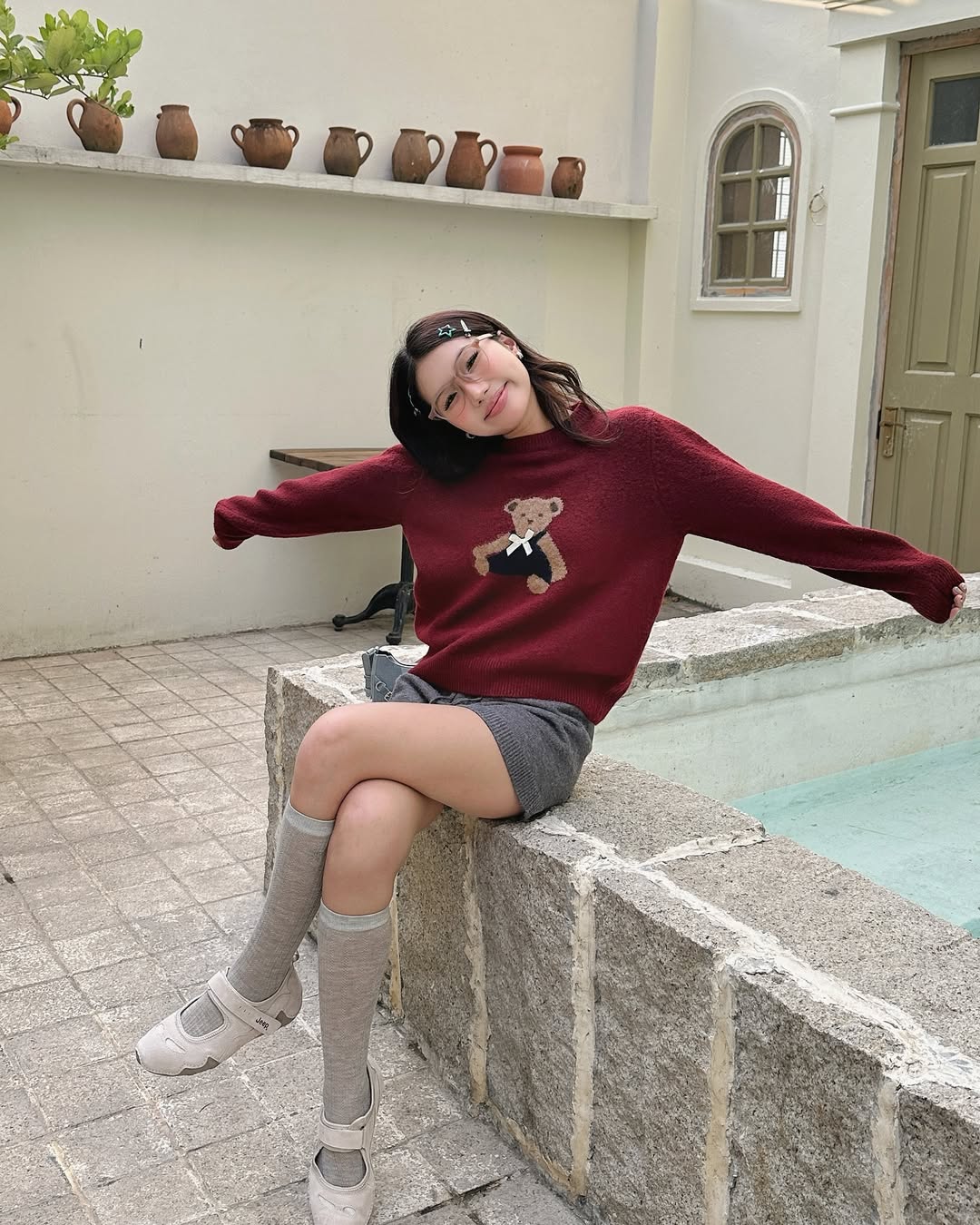 Gemusterte Pullover sind dieses Weihnachten beliebt – Foto 9. Áo len họa tiết được yêu thích trong Giáng sinh năm nay- Ảnh 9.
