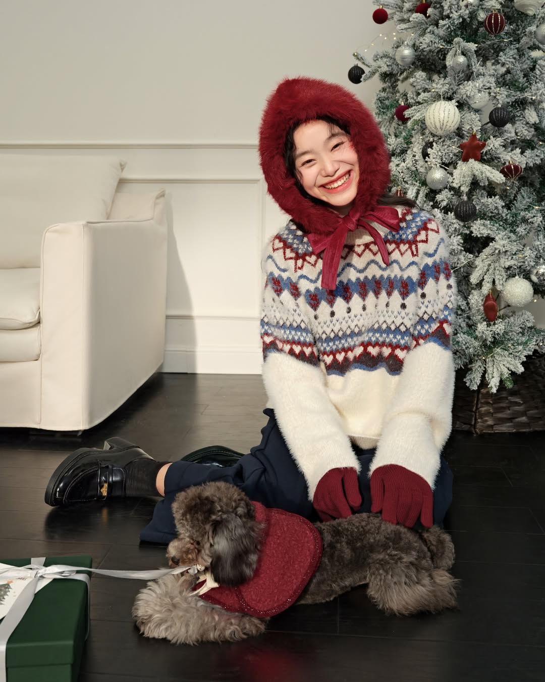 Gemusterte Pullover sind dieses Weihnachten beliebt – Foto 7. Áo len họa tiết được yêu thích trong Giáng sinh năm nay- Ảnh 7.