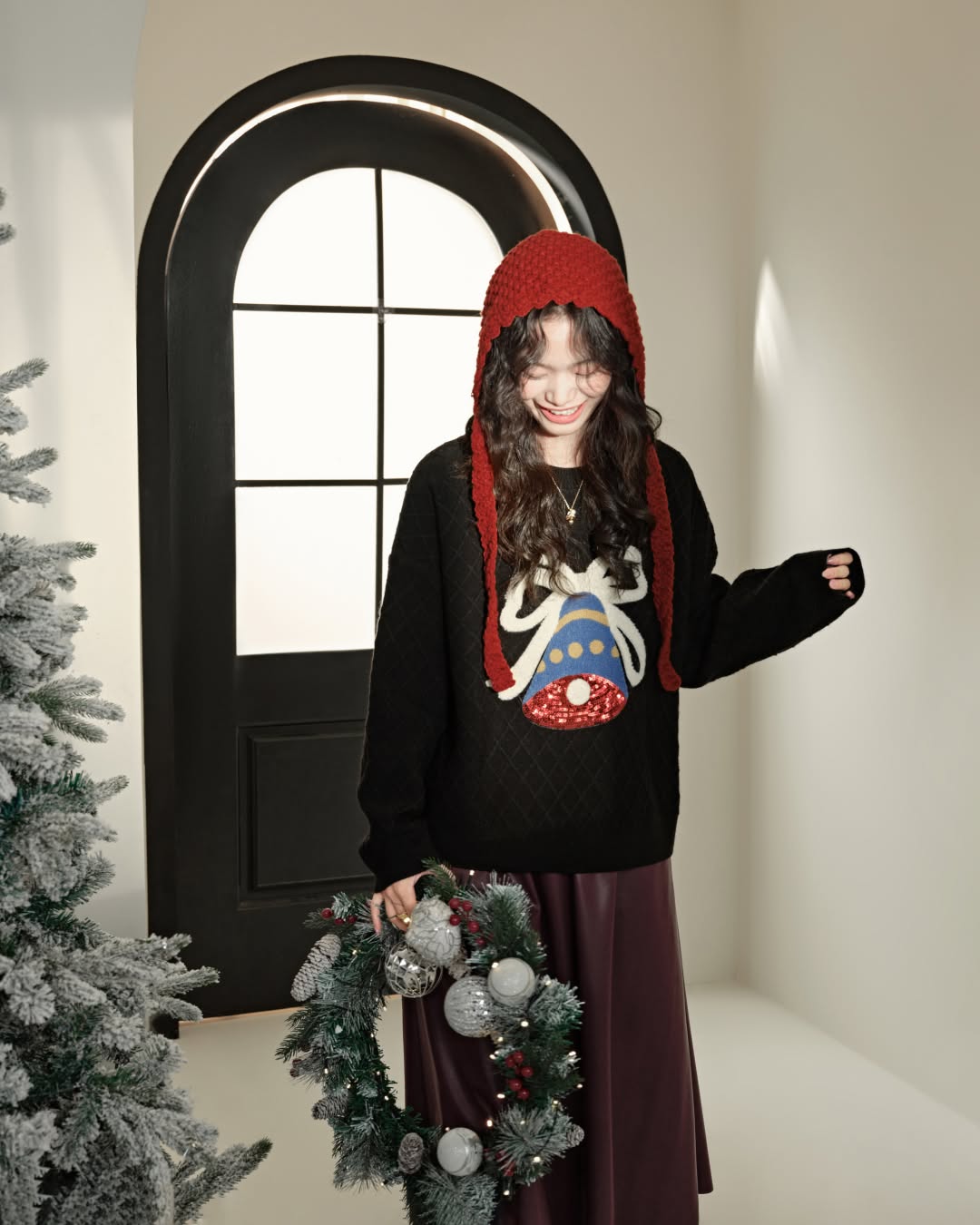 Gemusterte Pullover sind dieses Weihnachten beliebt – Foto 2. Áo len họa tiết được yêu thích trong Giáng sinh năm nay- Ảnh 2.