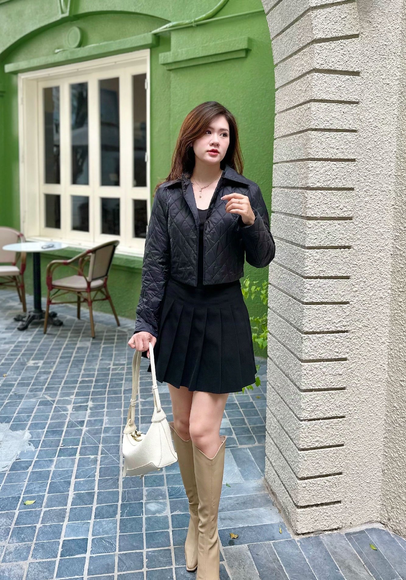3 kiểu áo phao giúp bạn thêm điệu đà nhưng vẫn ấm áp ngày đông- Ảnh 4. 3 kiểu áo phao giúp bạn thêm điệu đà nhưng vẫn ấm áp ngày đông- Ảnh 4.