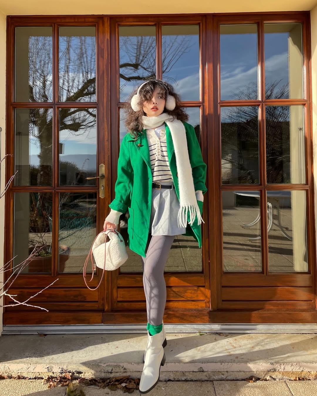 Dites adieu aux journées d'hiver maussades avec des couleurs vives - Photo 4. Tạm biệt ngày đông u ám với những sắc màu rực rỡ- Ảnh 4.