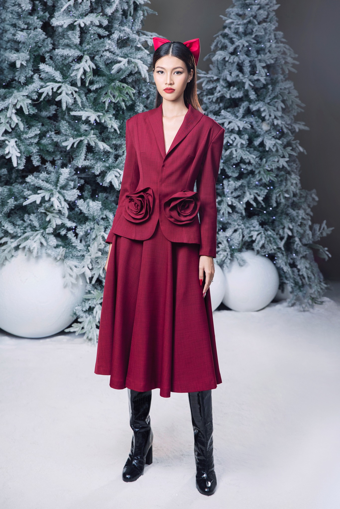 Långa kjolar och vackra vinterkombinationer - Bild 3. Chân váy dài và những bản phối mùa đông đẹp xiêu lòng- Ảnh 3.