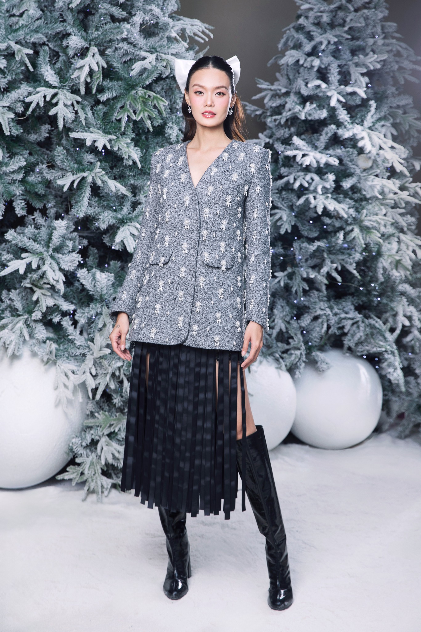 Långa kjolar och vackra vinterkombinationer - Bild 1. Chân váy dài và những bản phối mùa đông đẹp xiêu lòng- Ảnh 1.