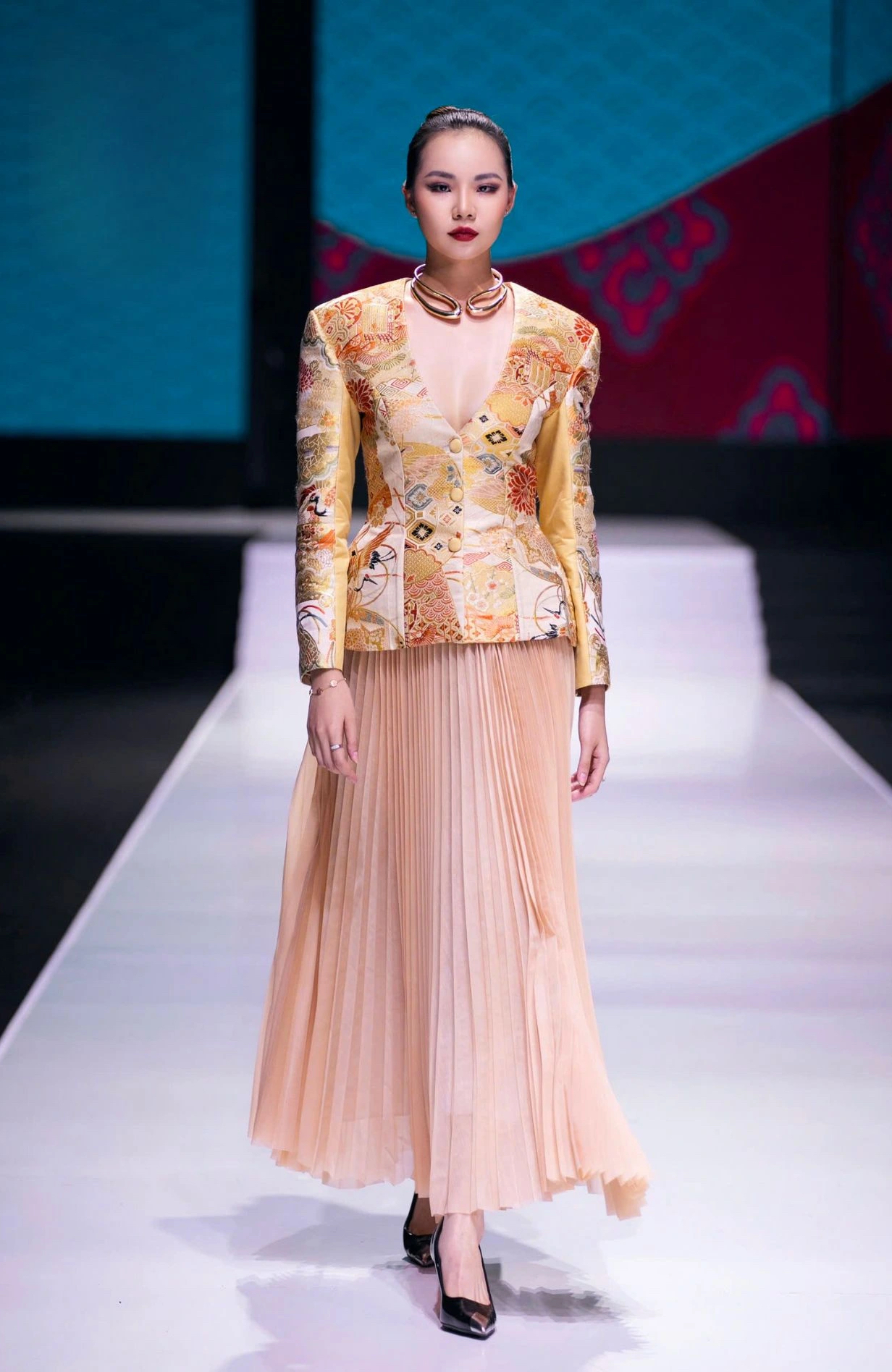 Ζεσταθείτε με το αντιπροσωπευτικό χρώμα του 2025 - καφέ καφέ - Φωτογραφία 3. Làm ấm mình với màu đại diện của năm 2025 - nâu cà phê- Ảnh 3.