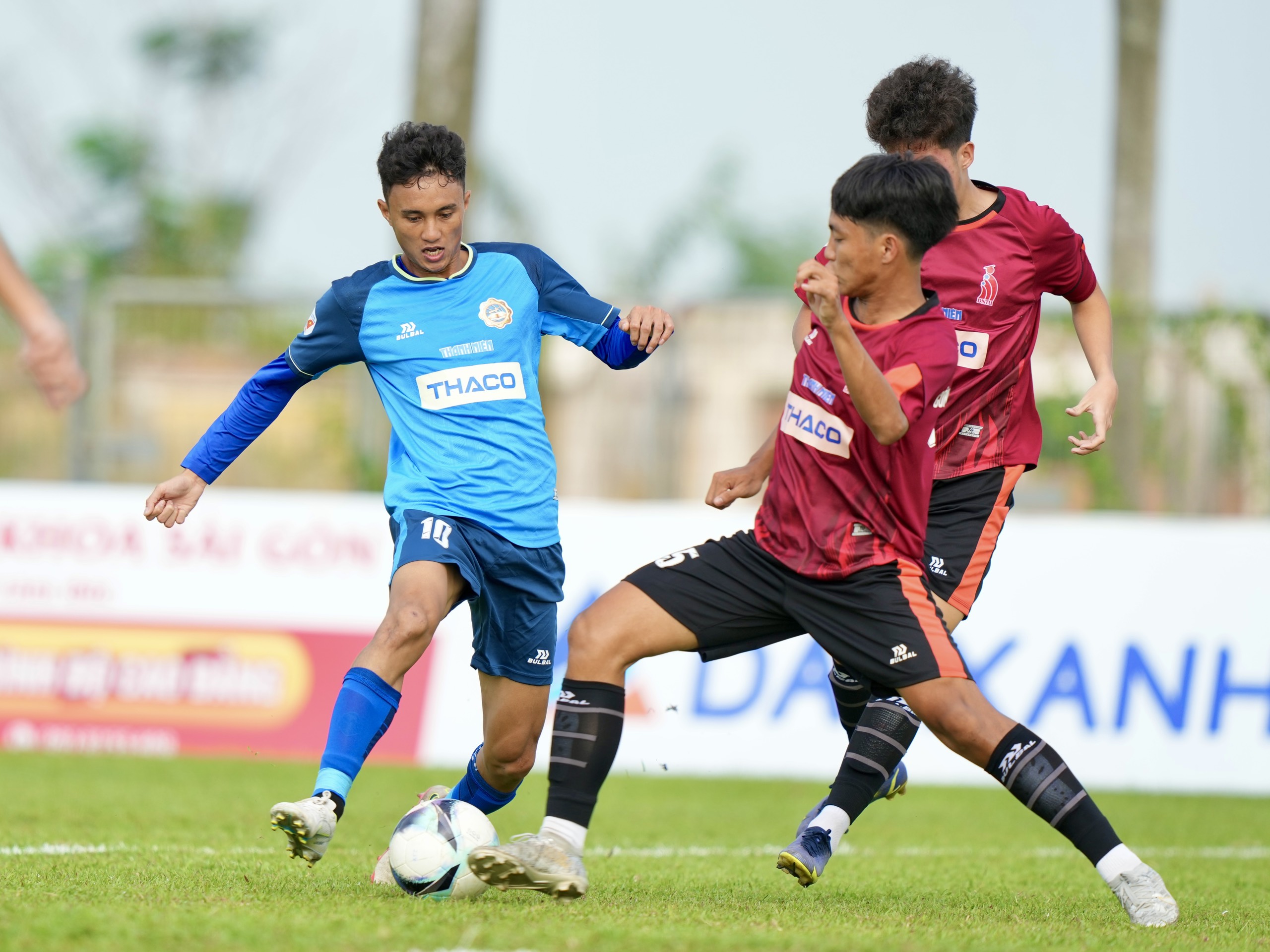 Striker Hoang Van Phuc was the mainstay of Binh Duong University's attack last season