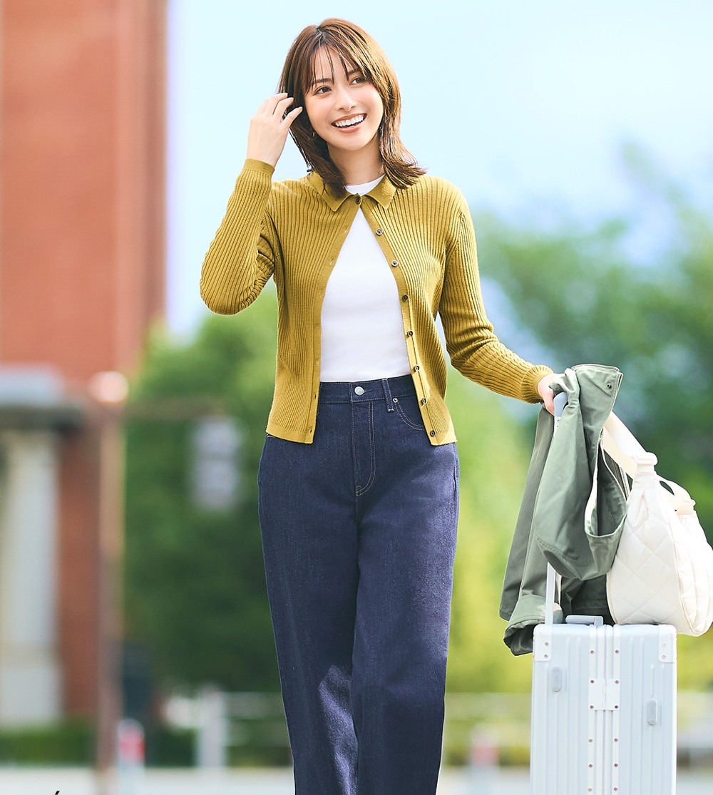 Jaket tipis untuk hari dingin, cocok untuk cuaca saat ini di Kota Ho Chi Minh - Foto 4. Áo khoác mỏng nhẹ cho ngày se lạnh, hợp thời tiết TP.HCM lúc này- Ảnh 4.