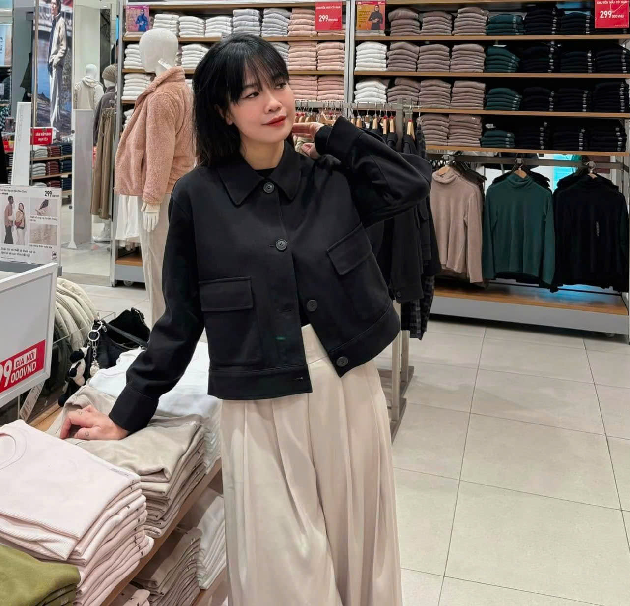 Jaket tipis untuk hari dingin, cocok untuk cuaca saat ini di Kota Ho Chi Minh - Foto 6. Áo khoác mỏng nhẹ cho ngày se lạnh, hợp thời tiết TP.HCM lúc này- Ảnh 6.