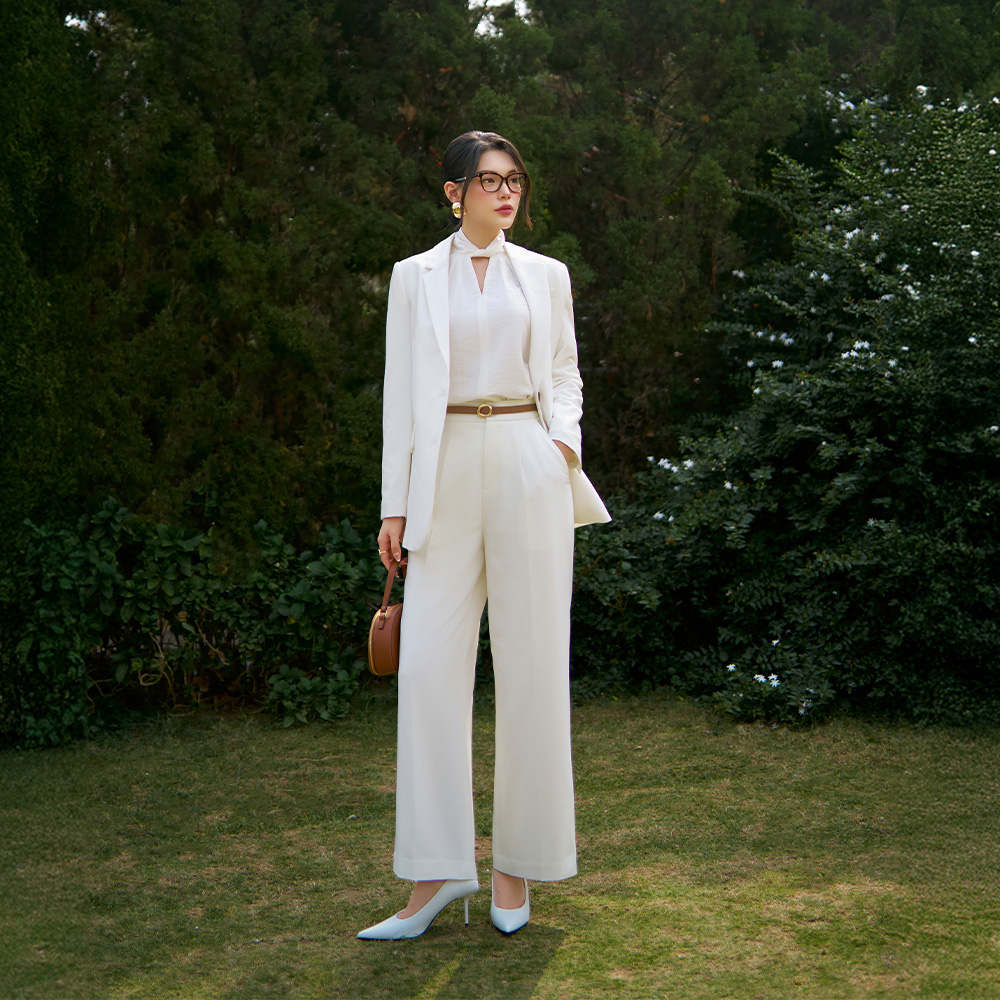 Hangi mevsim olursa olsun, gömlek gardırobun her zaman 'yenilmez' tasarımıdır - Fotoğraf 2. Bất kể mùa nào, áo sơ mi luôn là thiết kế 'bất bại' trong tủ đồ- Ảnh 2.