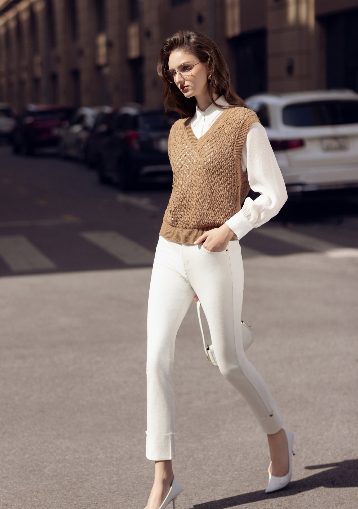 Hangi mevsim olursa olsun, gömlek gardırobun her zaman 'yenilmez' tasarımıdır - Fotoğraf 7. Bất kể mùa nào, áo sơ mi luôn là thiết kế 'bất bại' trong tủ đồ- Ảnh 7.