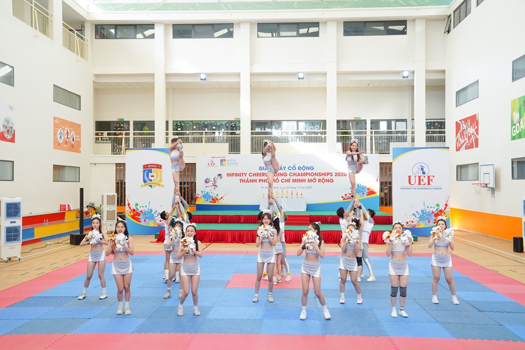 Mãn nhãn với màn nhảy cổ động của sinh viên tại cuộc thi Infinity Cheerleading Championships- Ảnh 2.