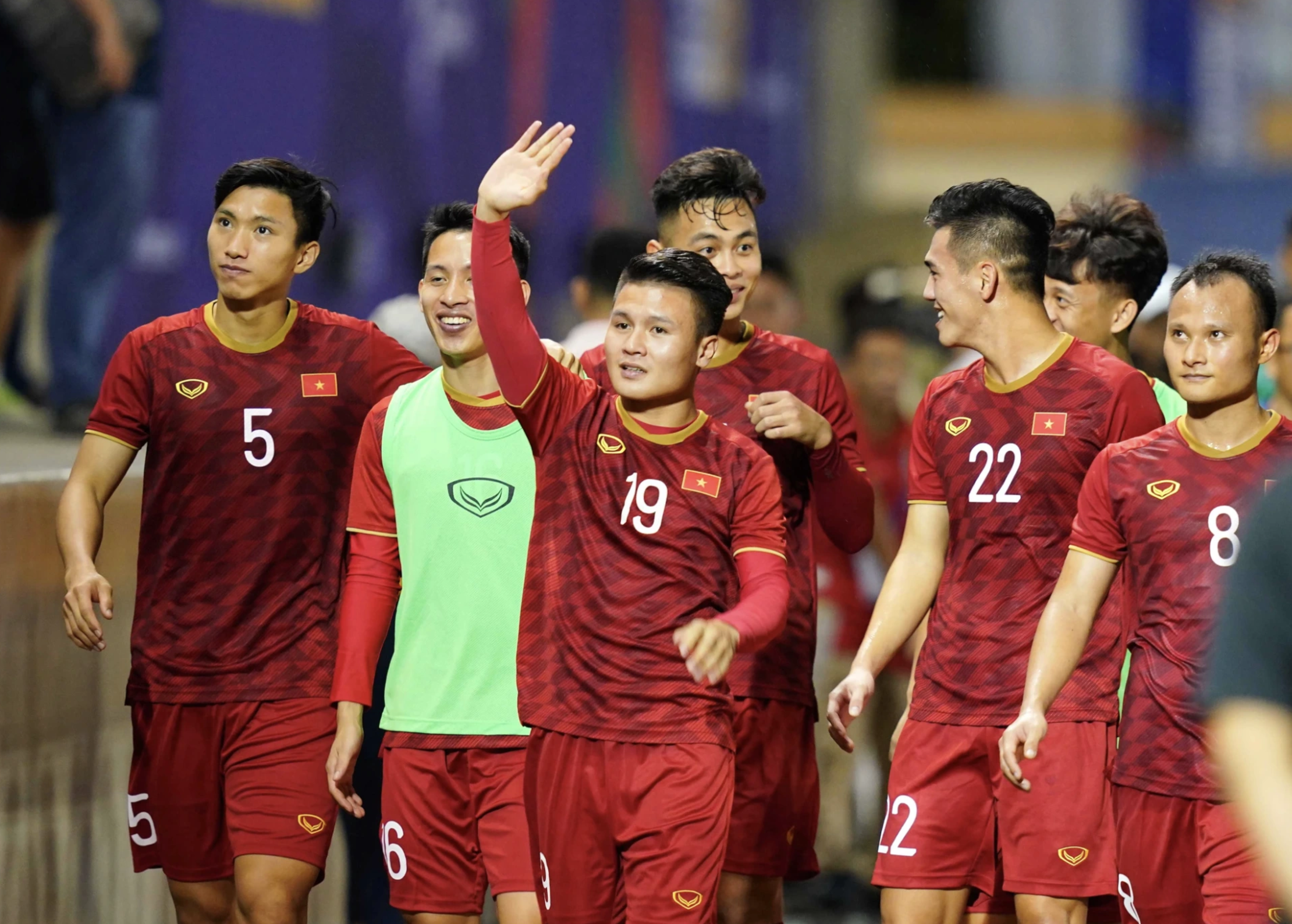 Coach Kim Sang-sik and his team return to the place that preserves beautiful memories of Vietnamese football - Photo 2.