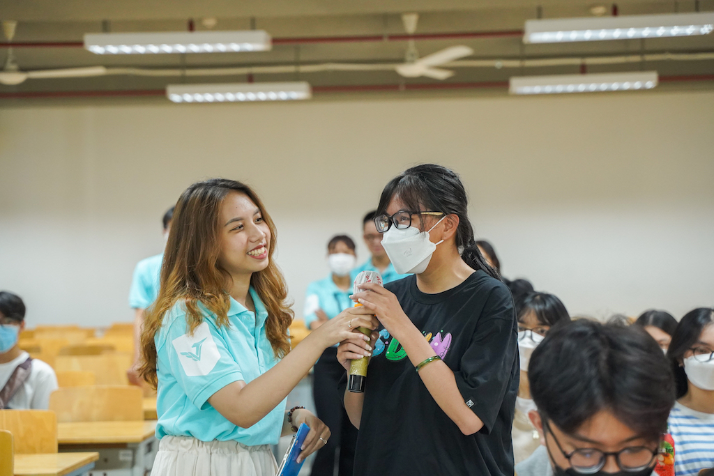 Open Day tại Trường ĐH Văn Lang: ngày hội trải nghiệm đại học cho học sinh THPT- Ảnh 2.